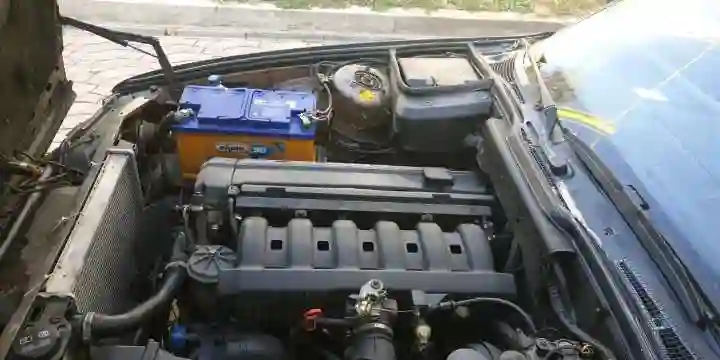 BMW M5 1990