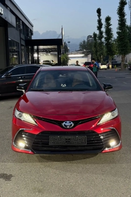 Toyota Camry 2018