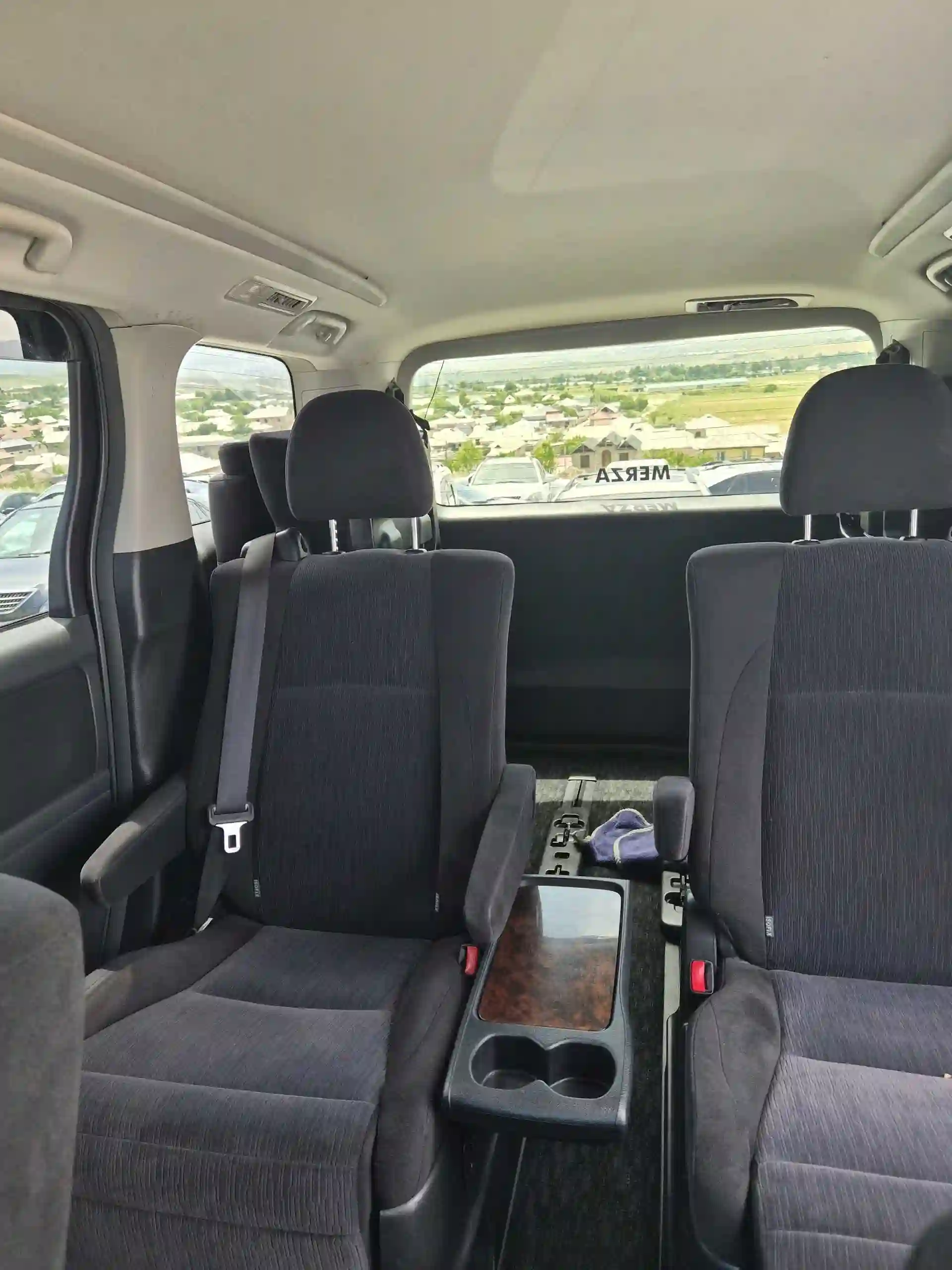 Toyota Vellfire 2014