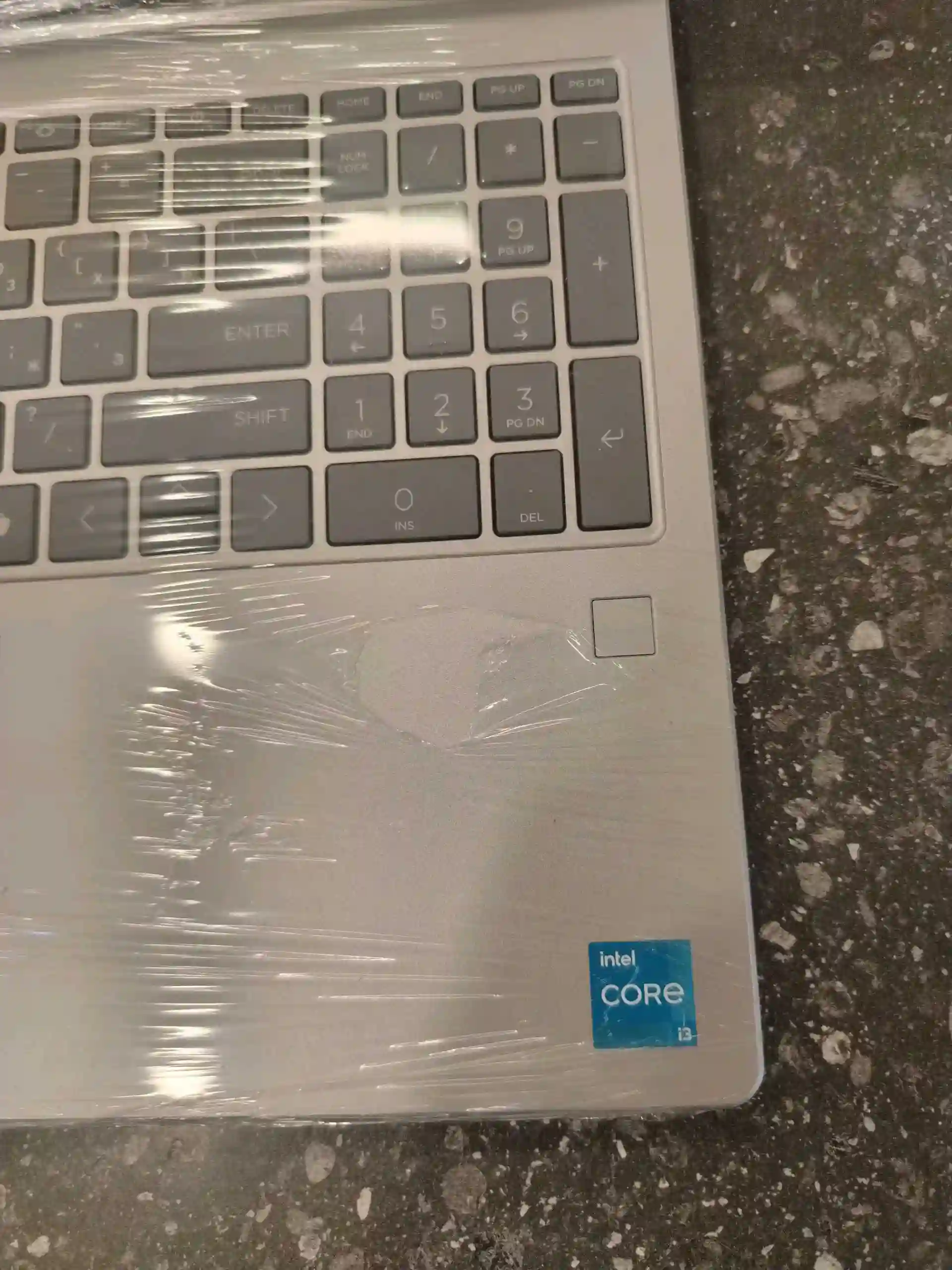 hp laptop/Intel core i3-N305/ram 8gb/SSD 256gb