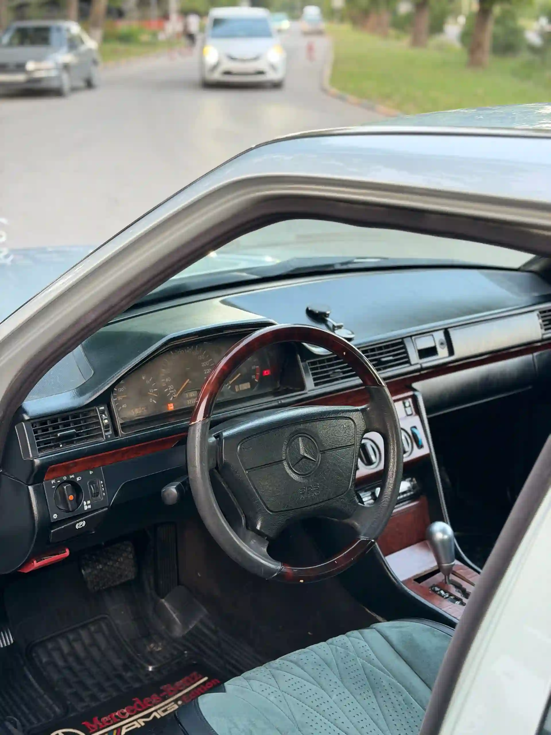 Mercedes-benz E class 1994
