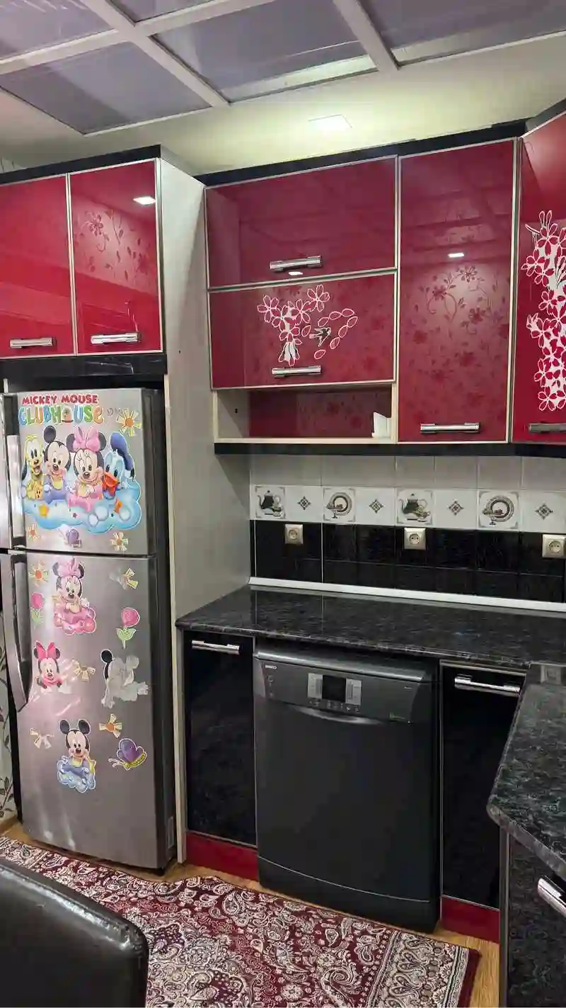 3-к квартира, 3 этаж, 80 м², Аэропорт