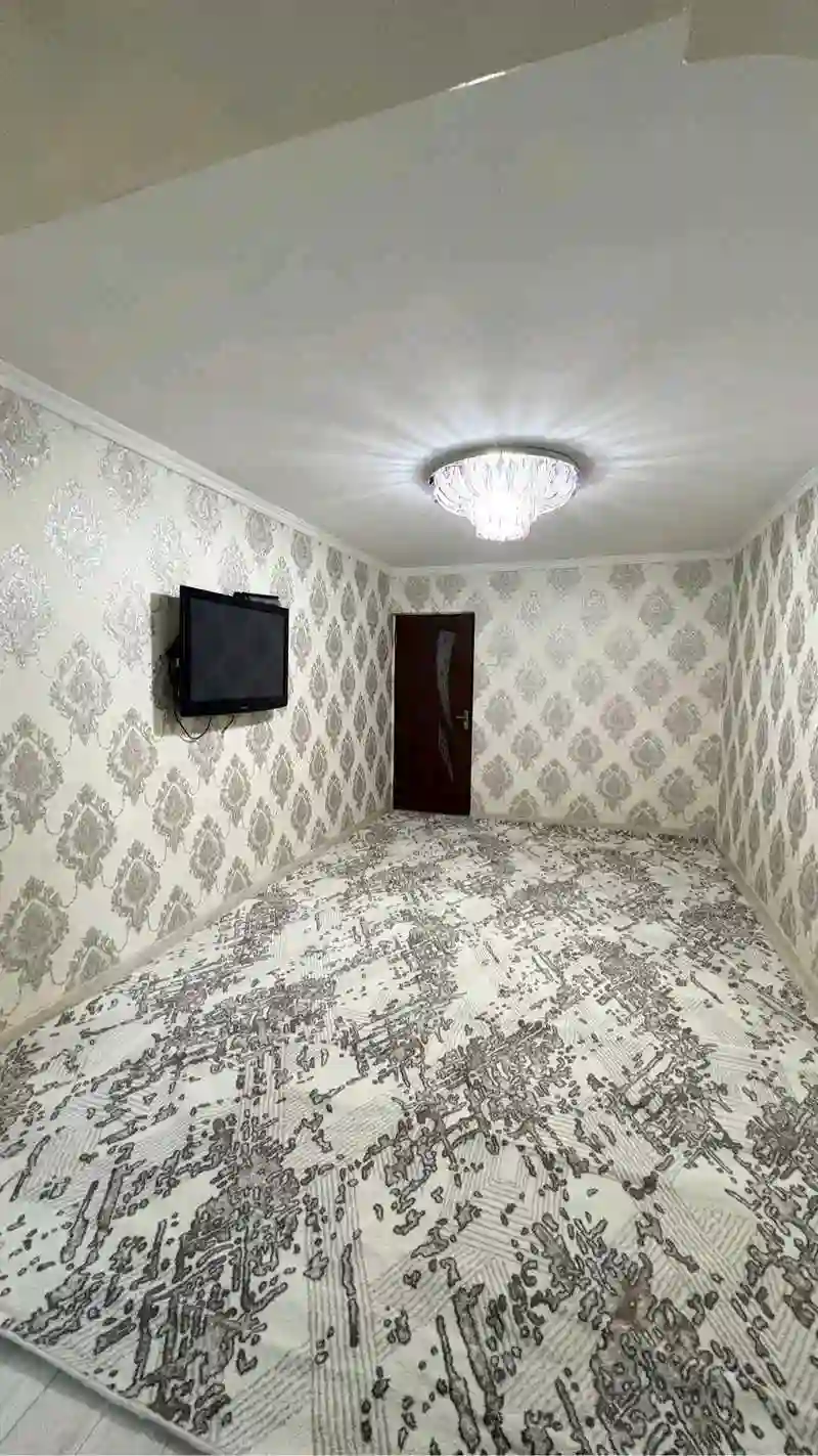 3-к квартира, 3 этаж, 68 м², Аэропорт