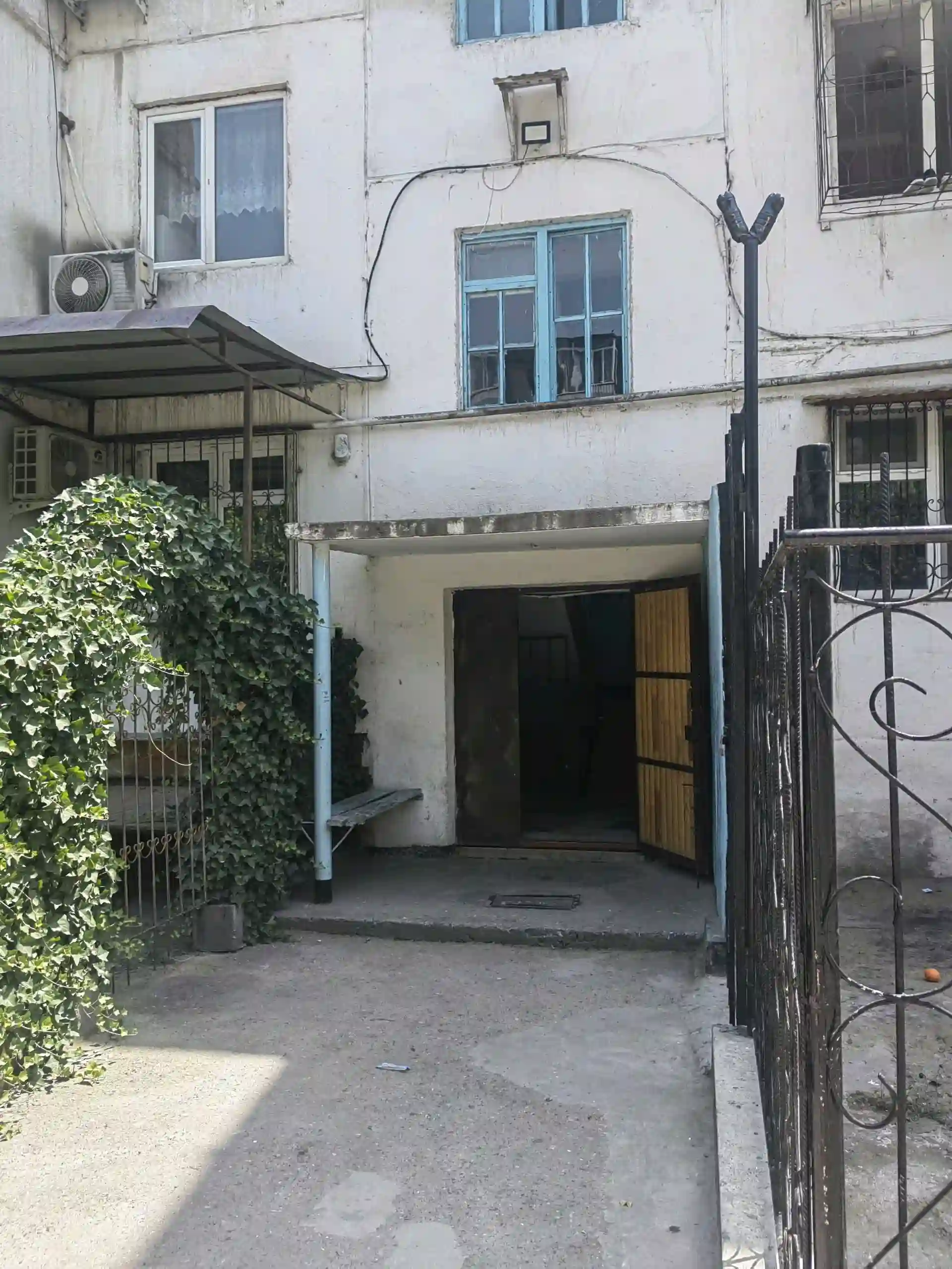 3-к квартира, 2 этаж, 64 м², 33 микрорайон 65 дом