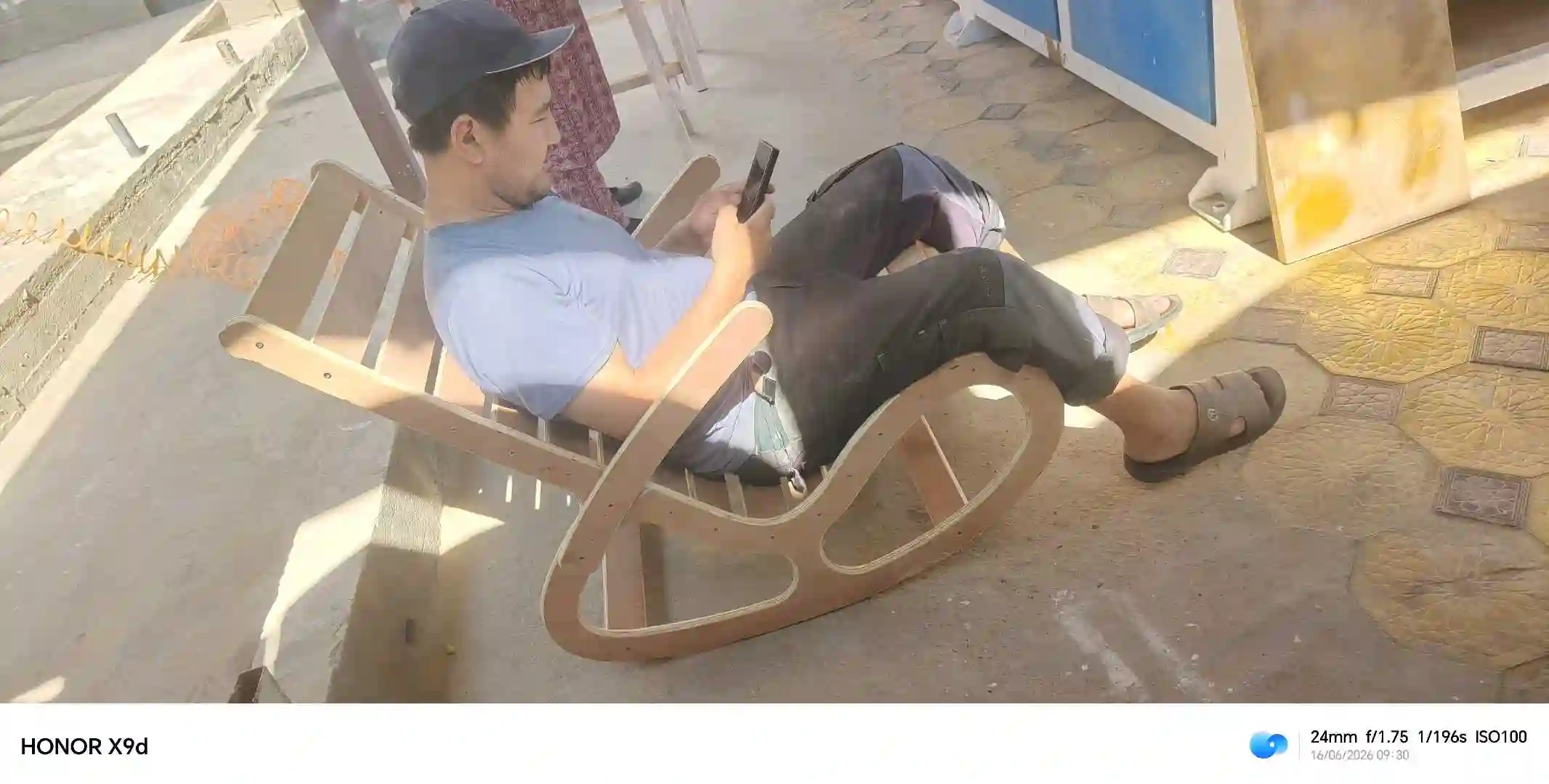 Качели для садах