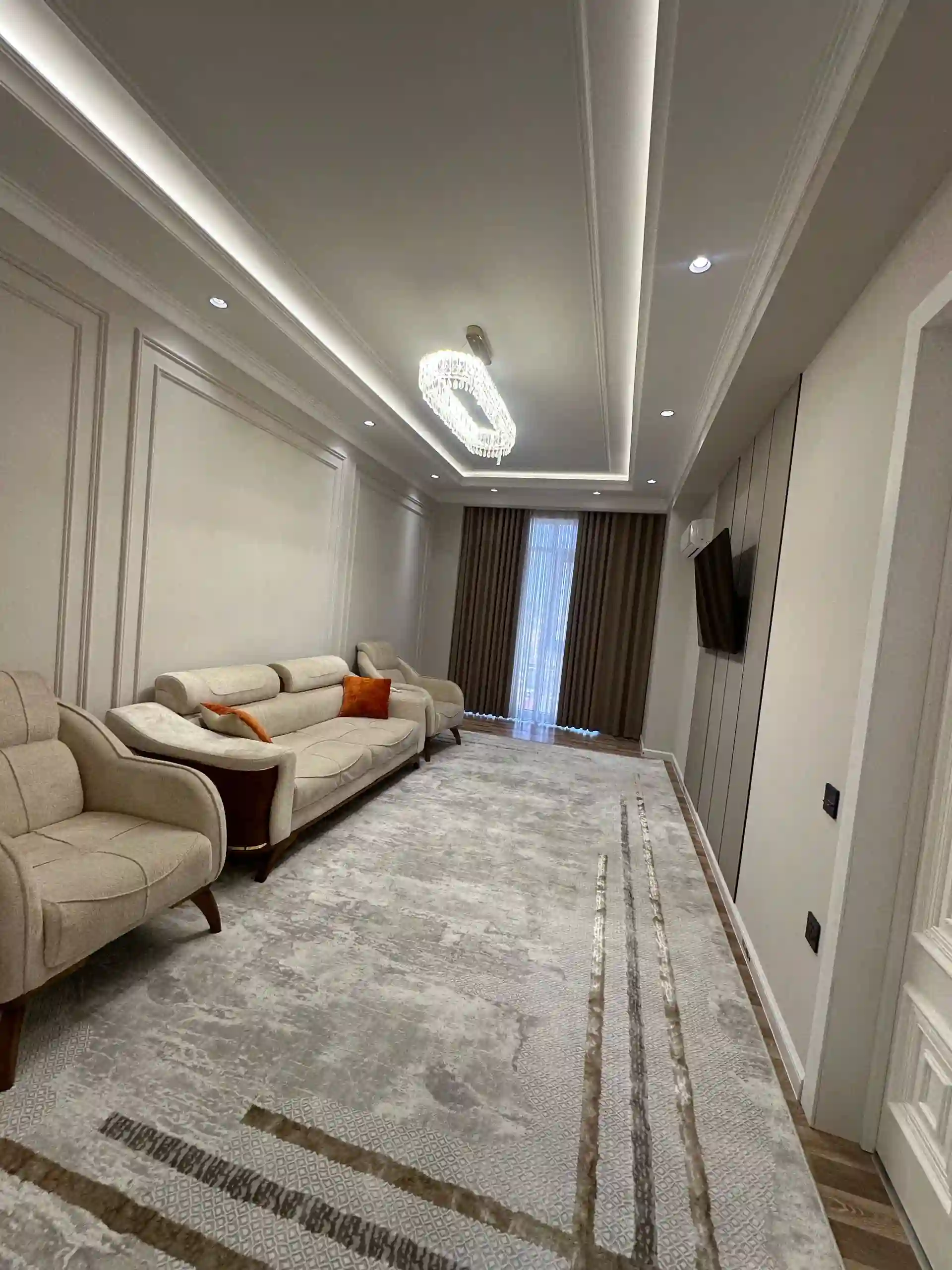 2-к квартира, 16 этаж, 84 м², скори