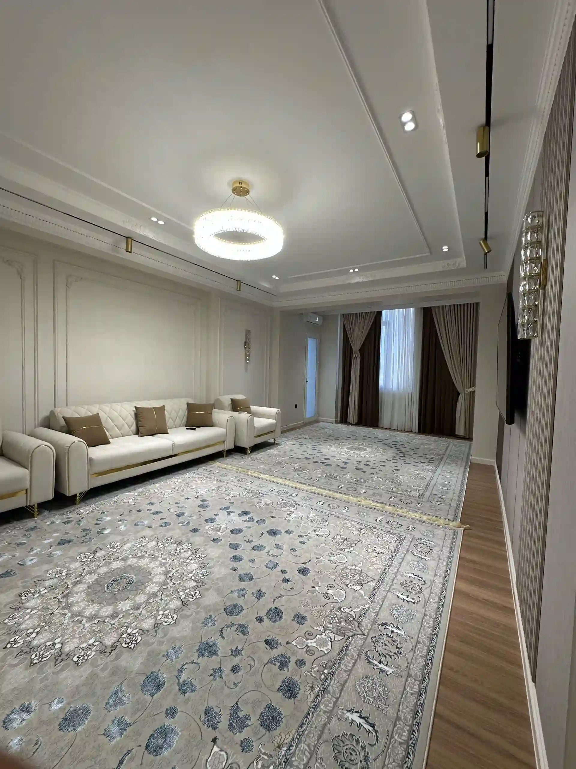 2-к квартира, 16 этаж, 93 м², скори