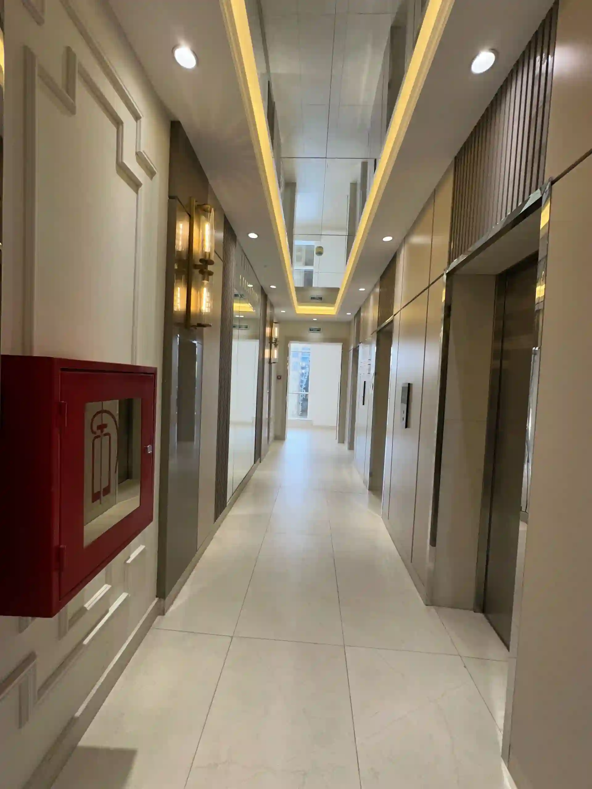 2-к квартира, 16 этаж, 93 м², скори