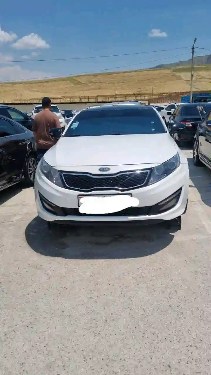 Kia K5 2011