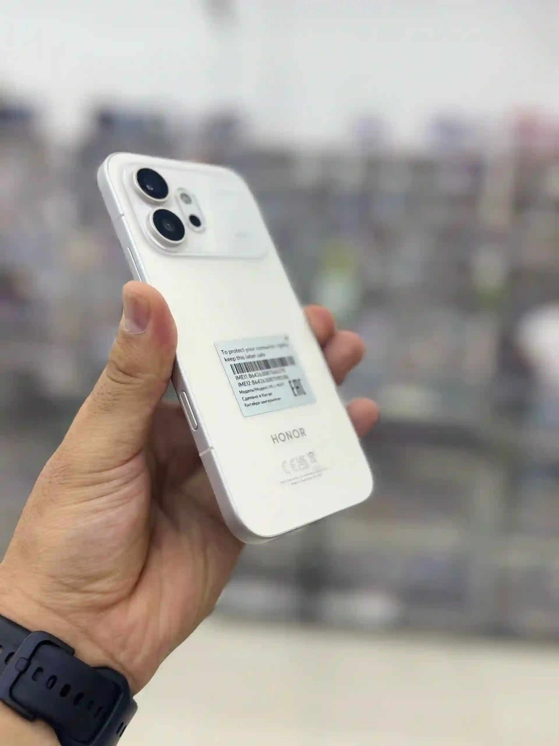 HONOR 600 8/256GB 
