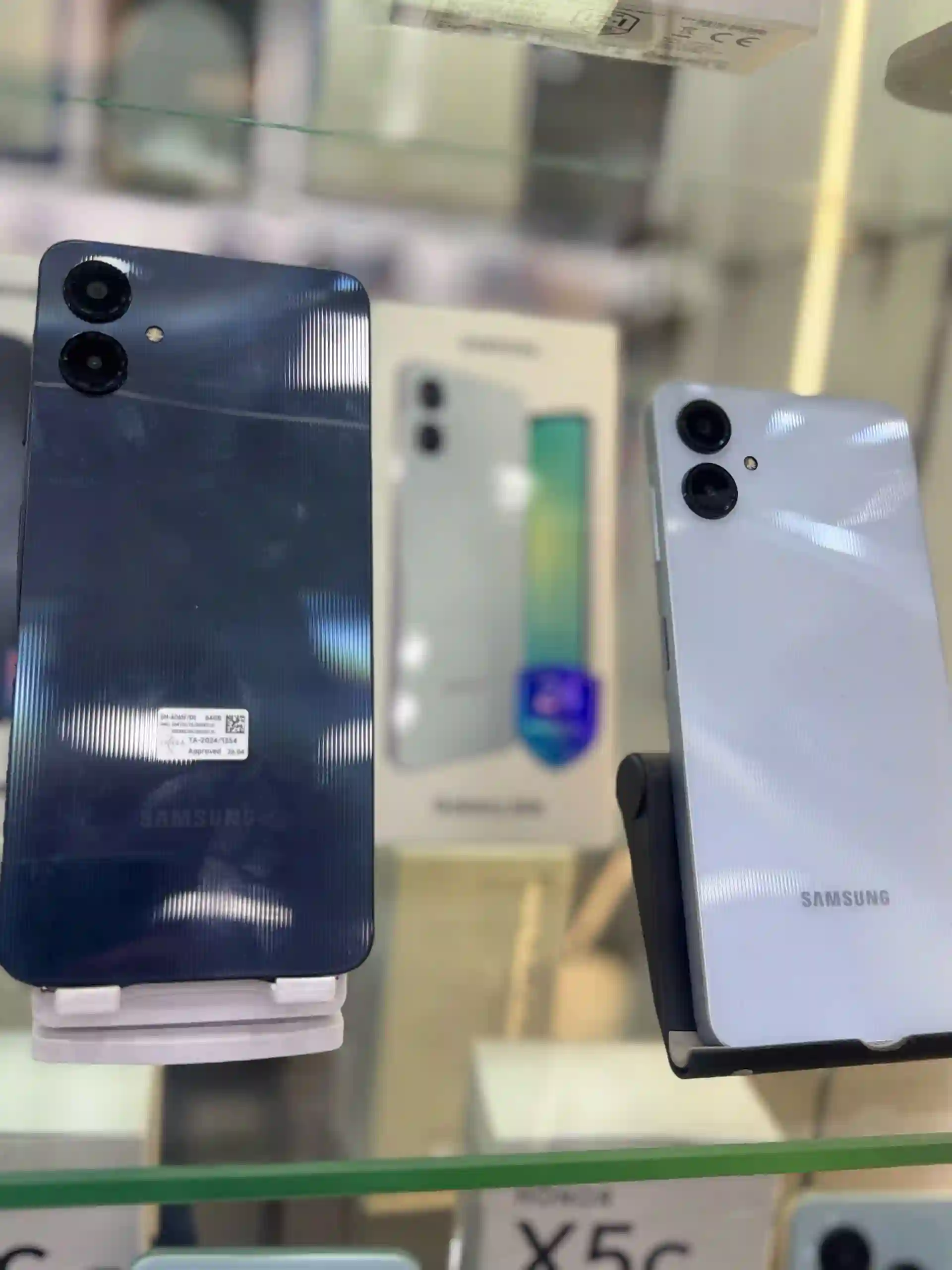 Samsung Galaxy A06 4/64GB Wait