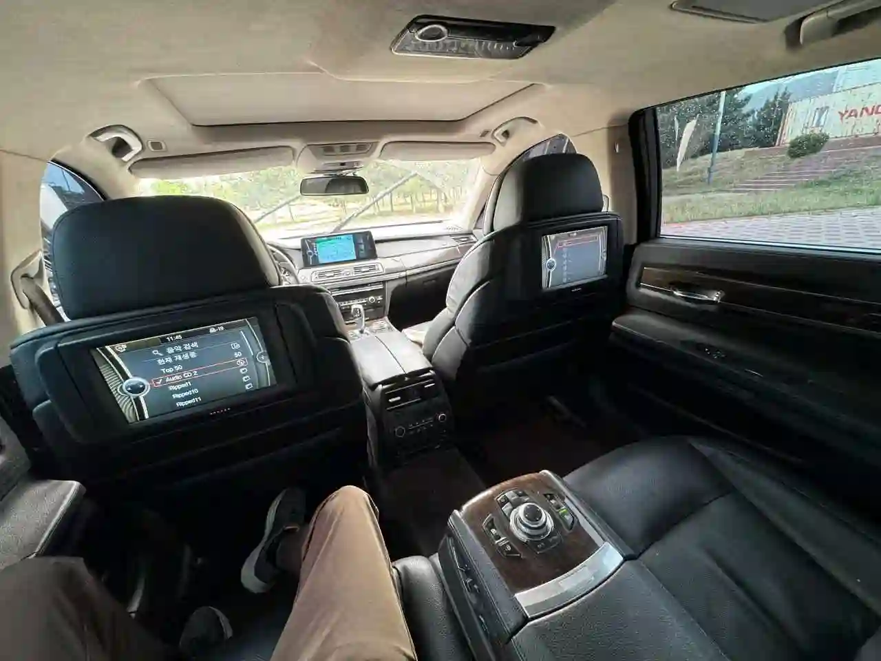 BMW 7 series 2010