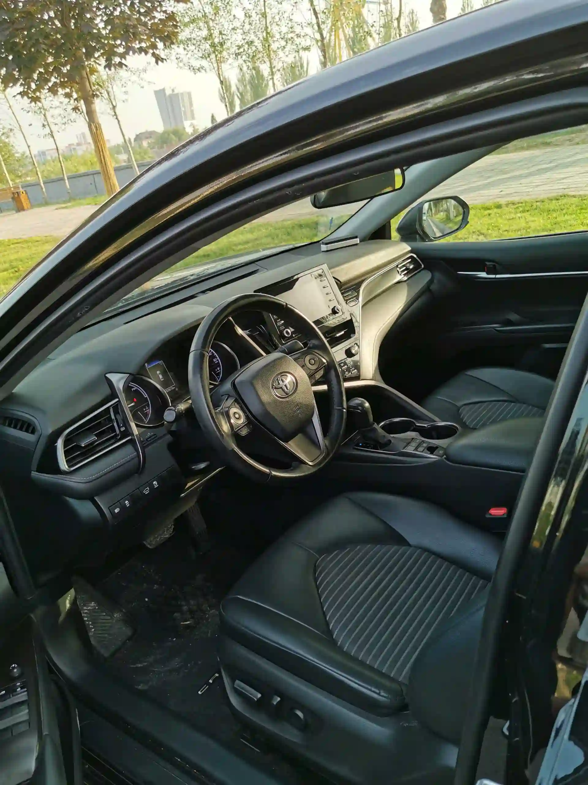 Toyota Camry 2021
