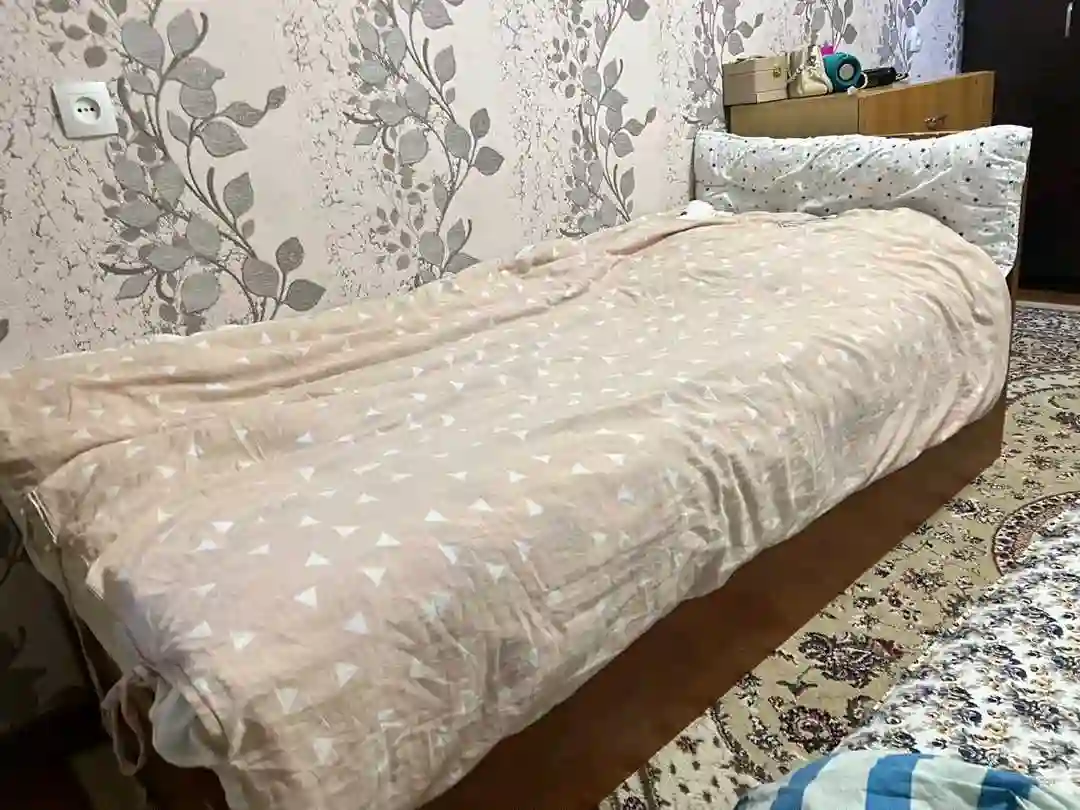 Кровать