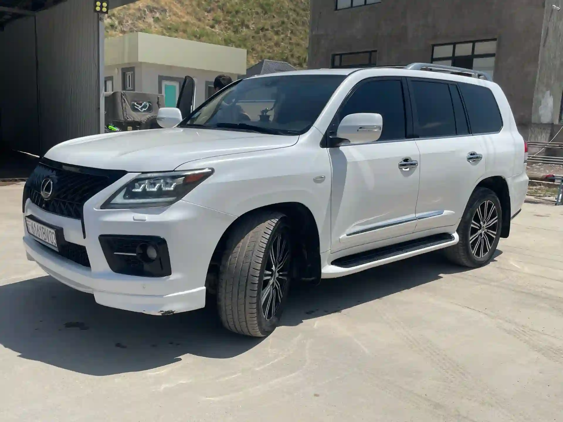 Lexus Lx series 2008