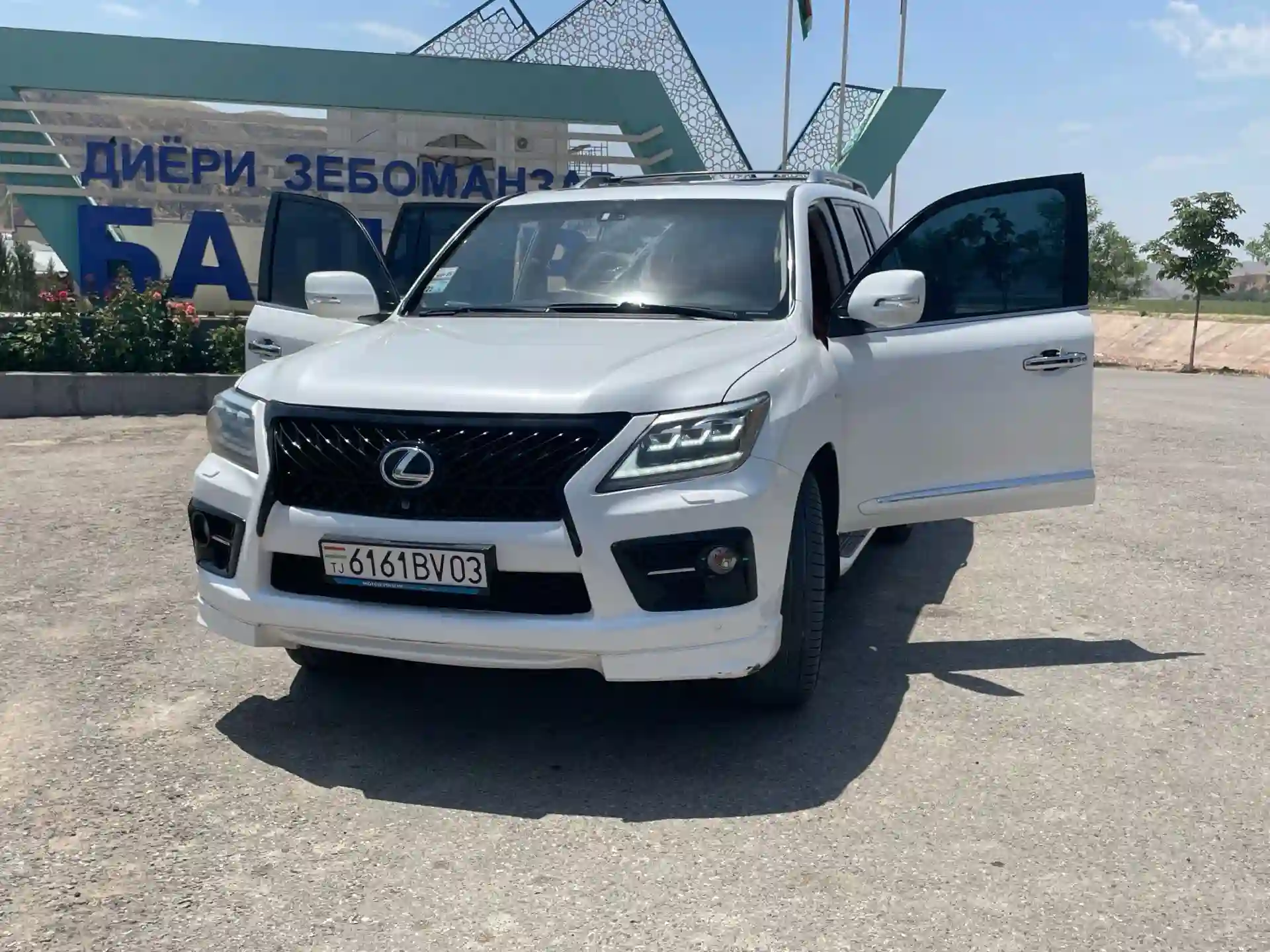 Lexus Lx series 2008