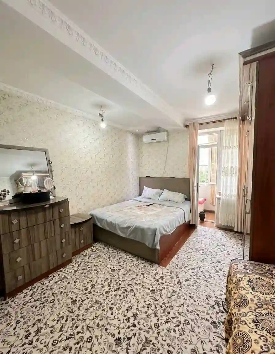 3-к квартира, 4 этаж, 74 м², Фирдавси