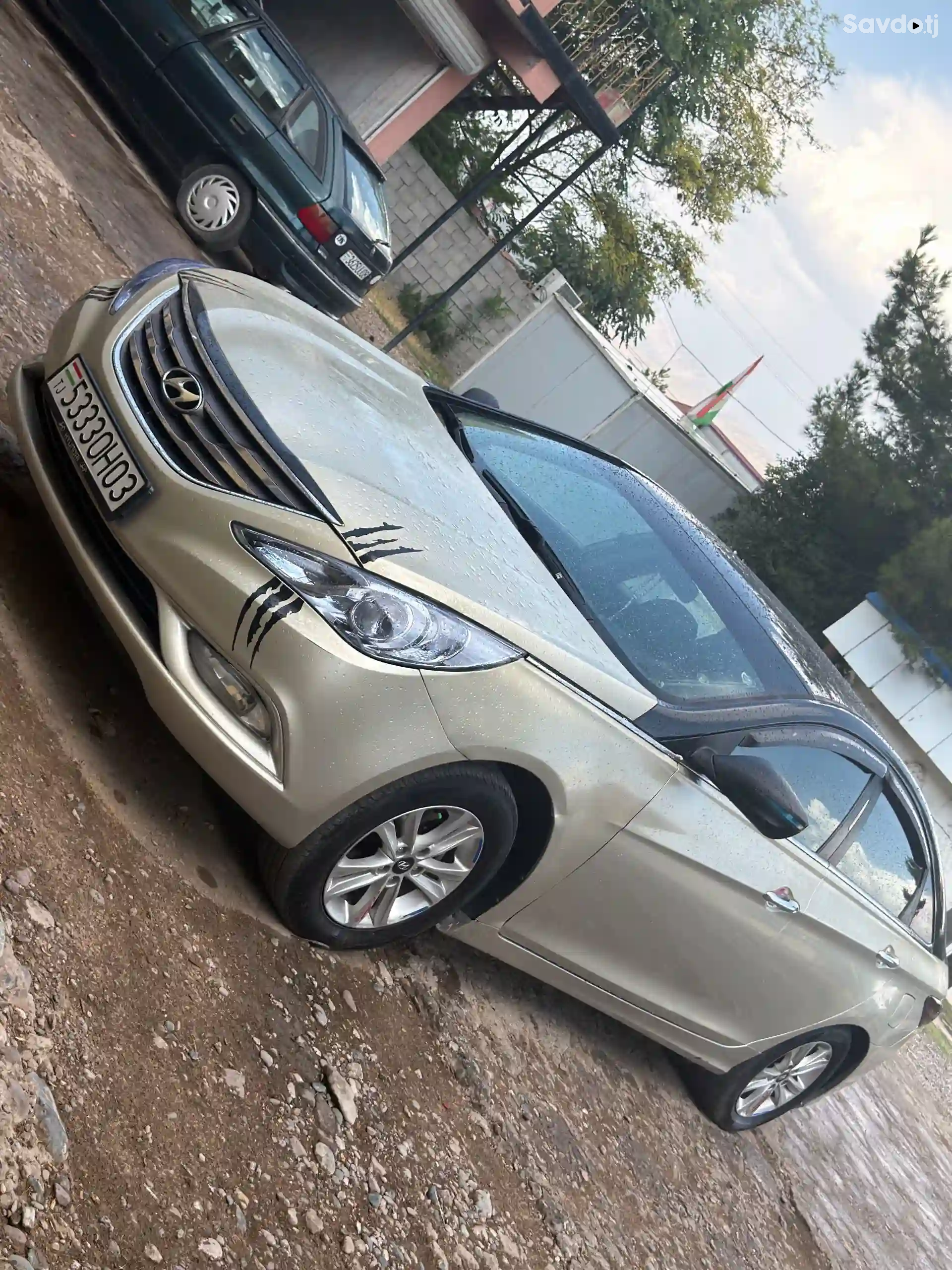 Hyundai Sonata 2012