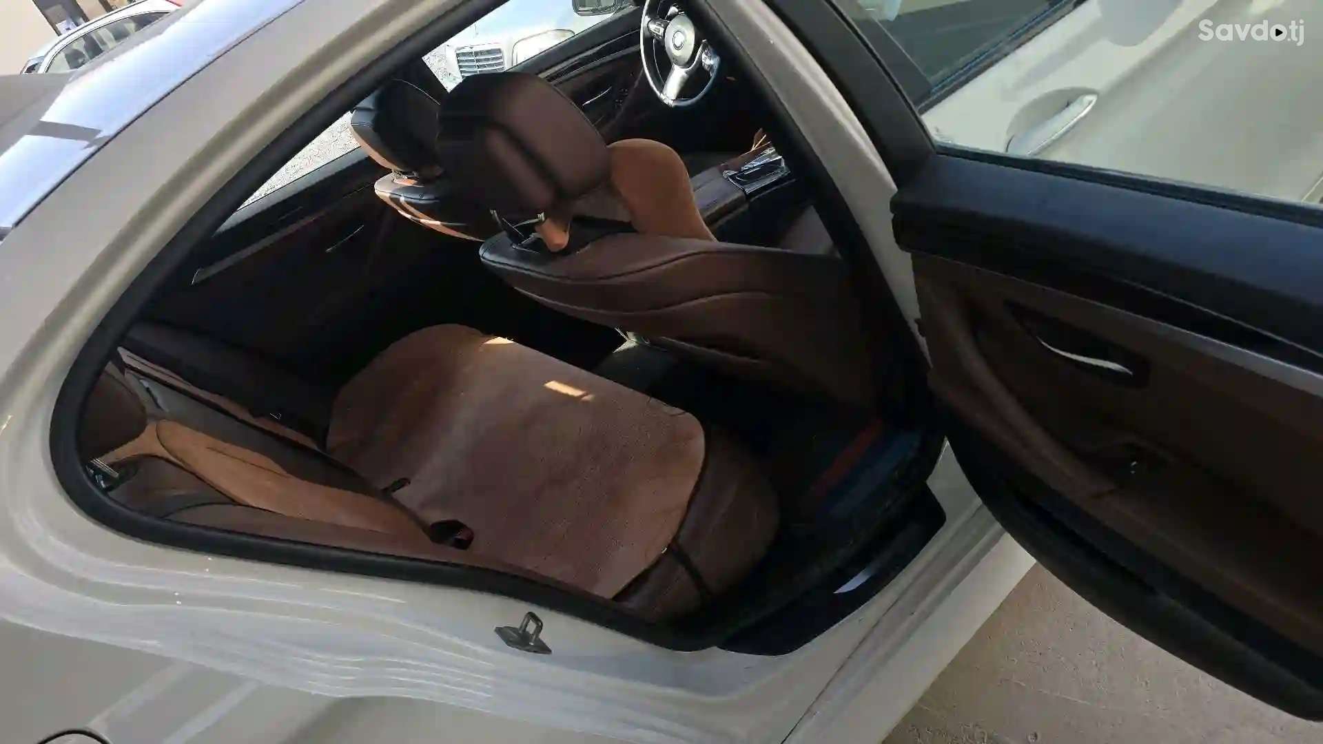 BMW 5 series 2011