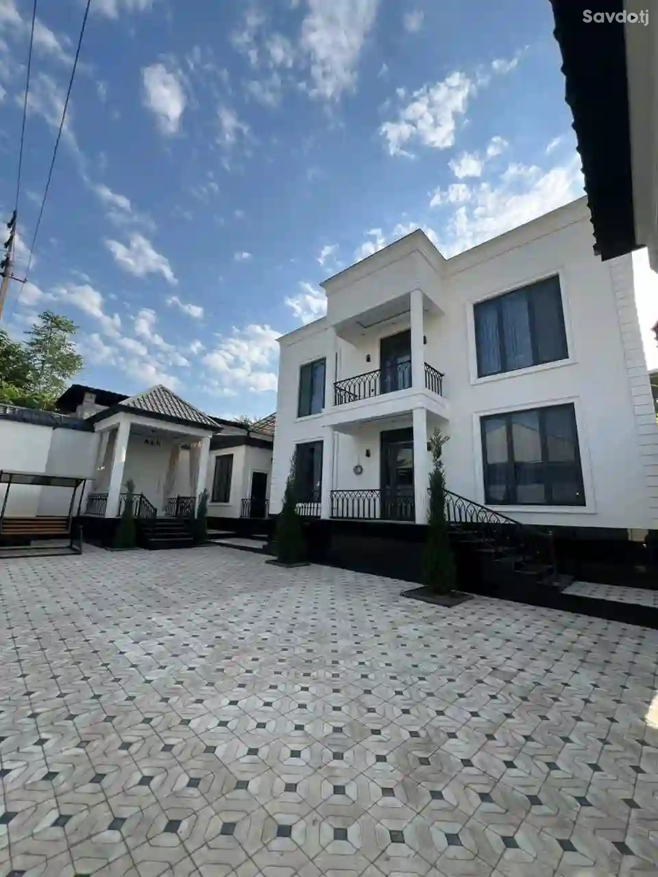 2 этажный, 6-комн. дом, 200 м², 4 соток, Сино