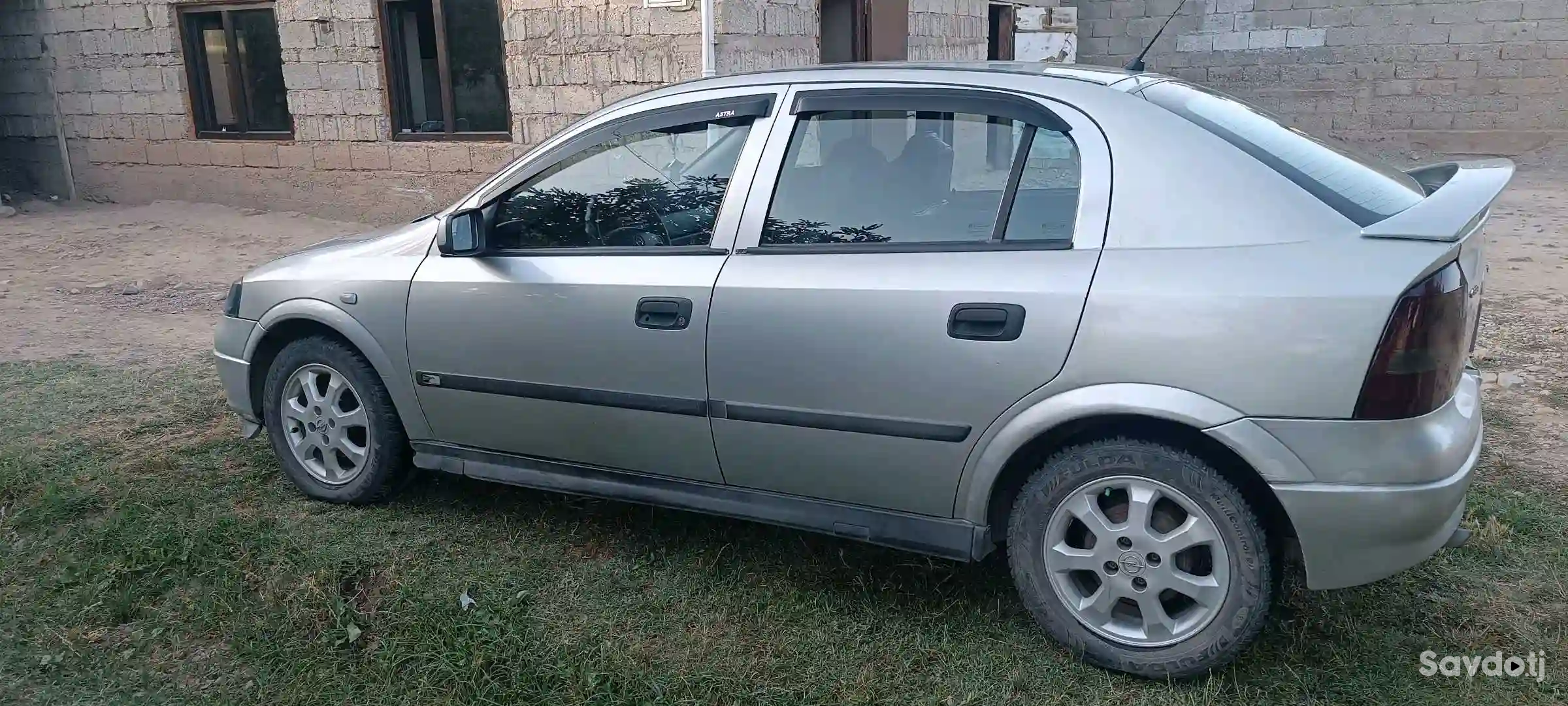 Opel Astra j 1999