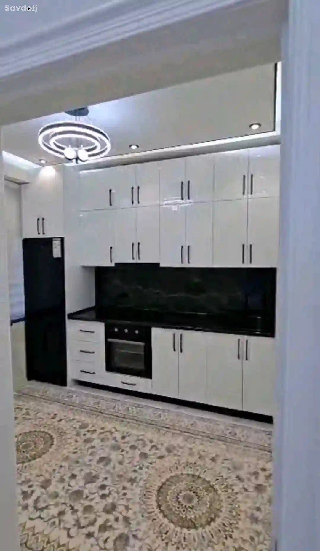3-к квартира, 1 этаж, 80 м², Сино
