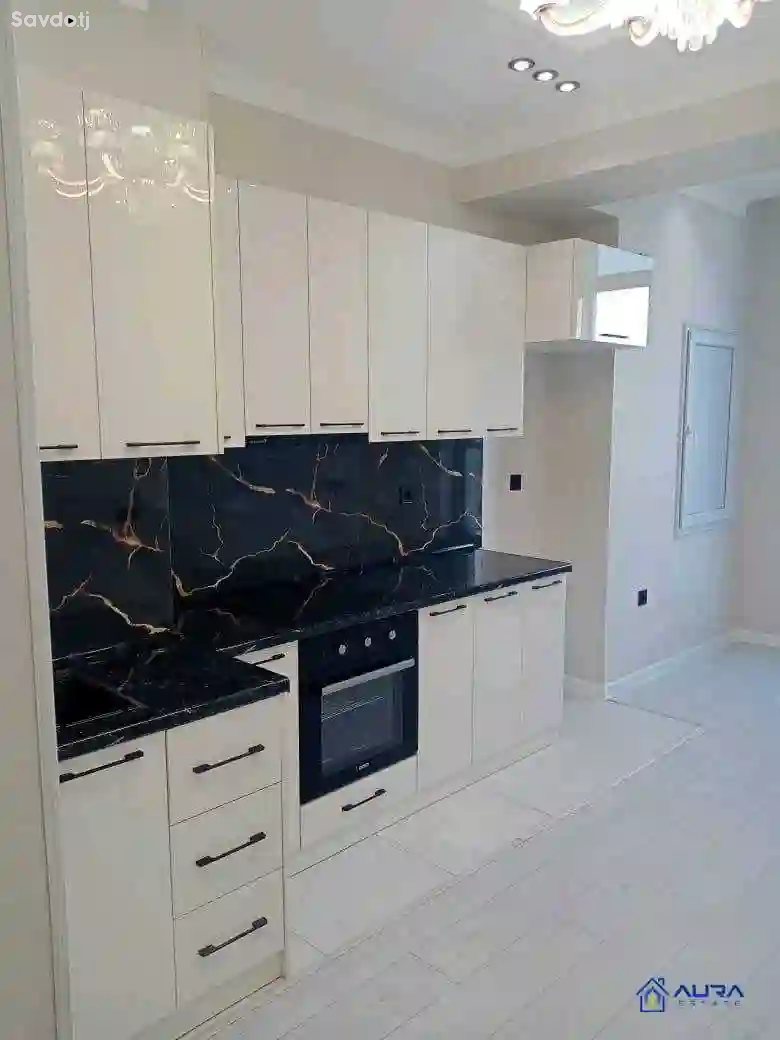 3-к квартира, 8 этаж, 93 м², И Сомони