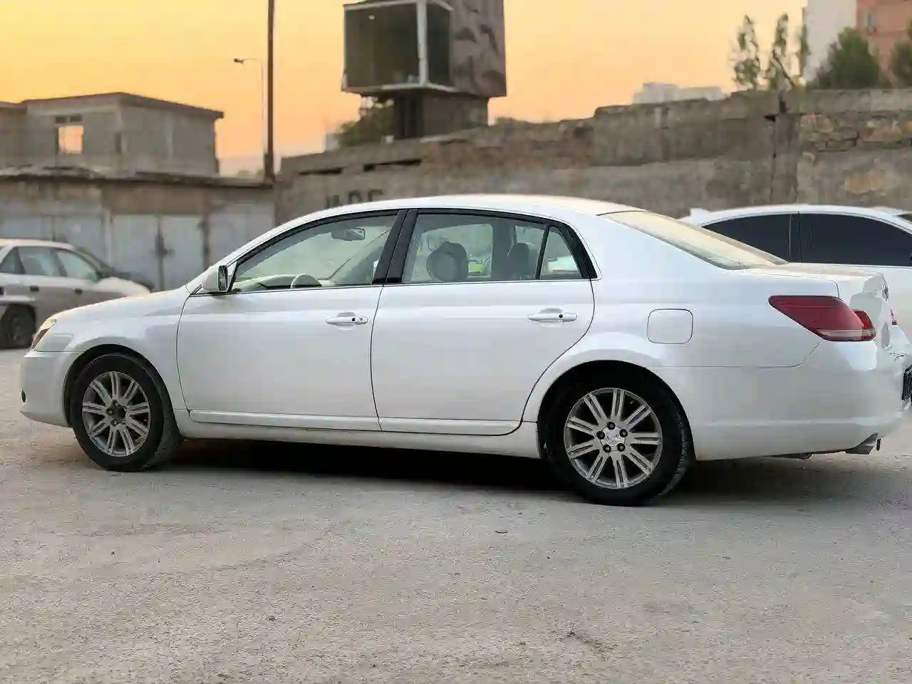 Toyota Avalon 2005