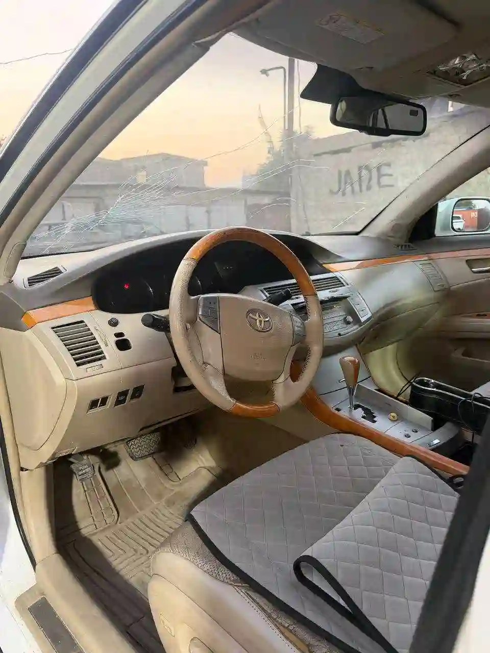 Toyota Avalon 2005