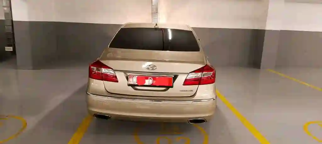 Hyundai Genesis 2012