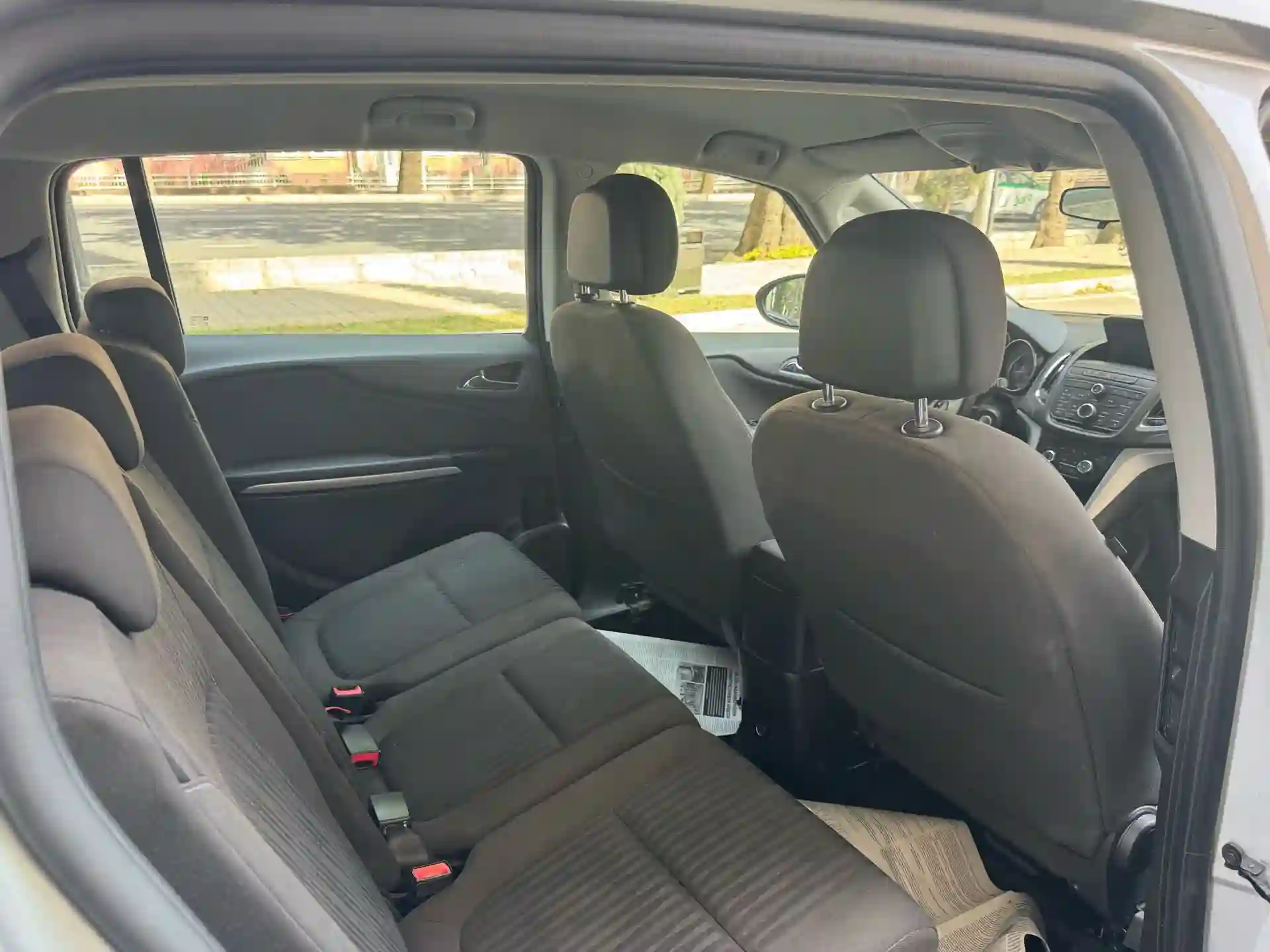 Opel Zafira 2016
