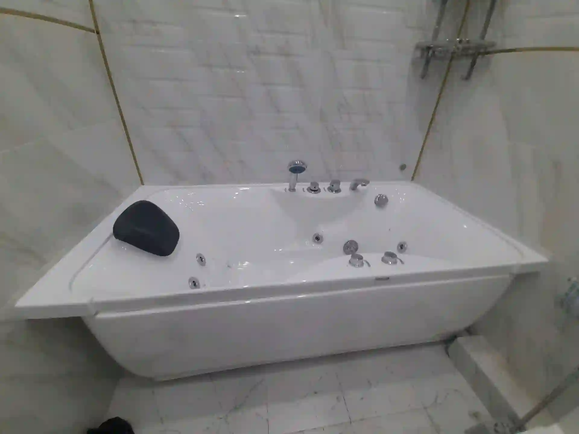 Бортики на ванну из камня