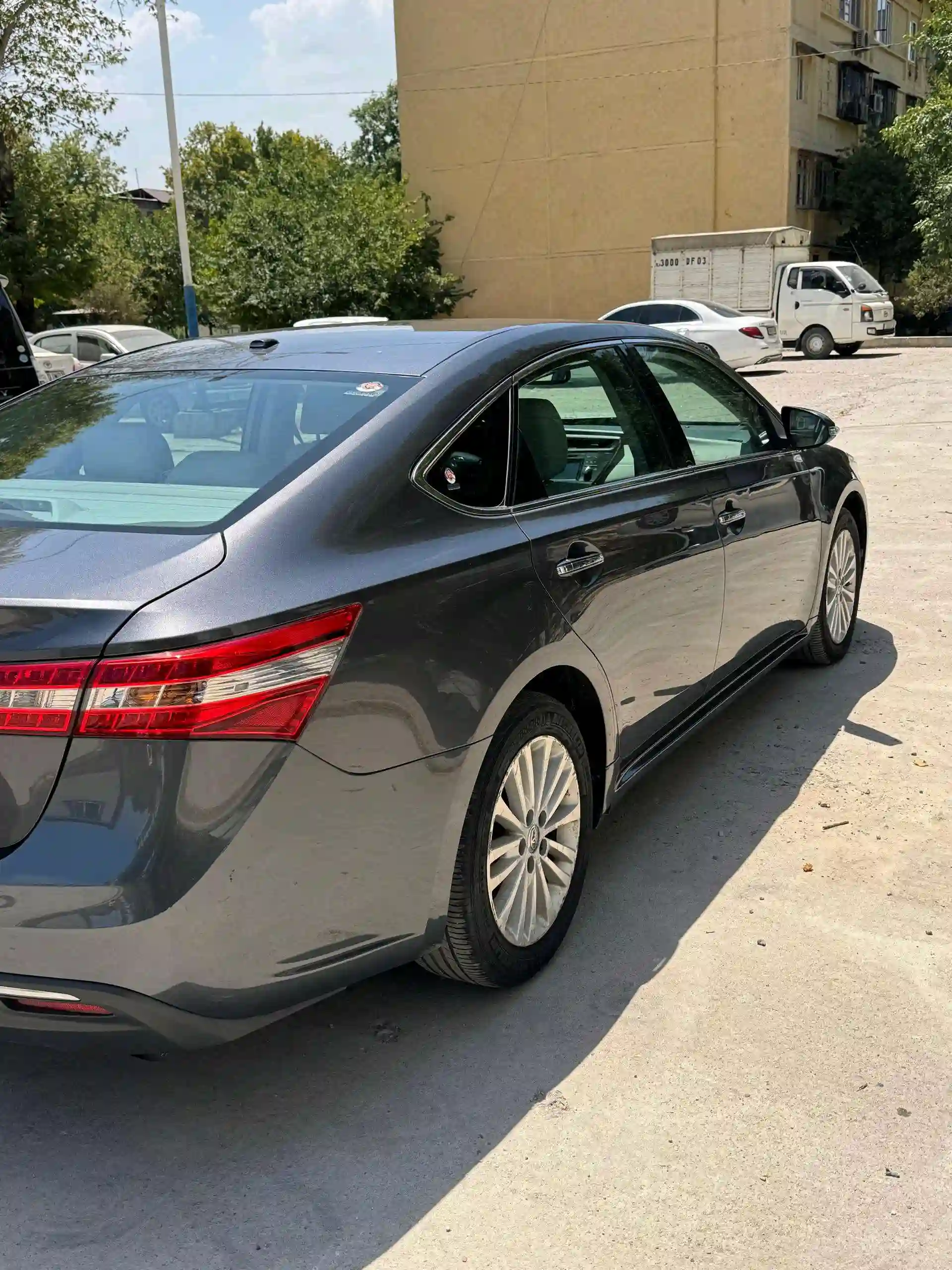 Toyota Avalon 2015