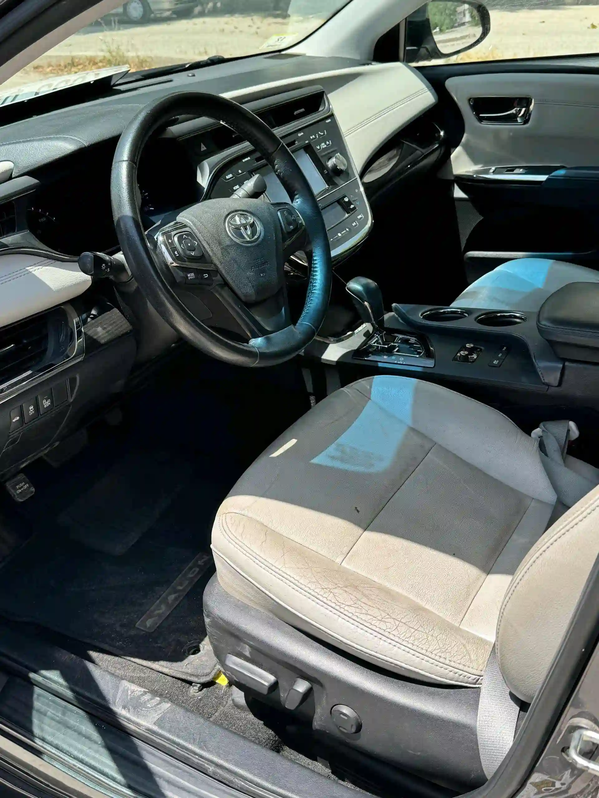 Toyota Avalon 2015