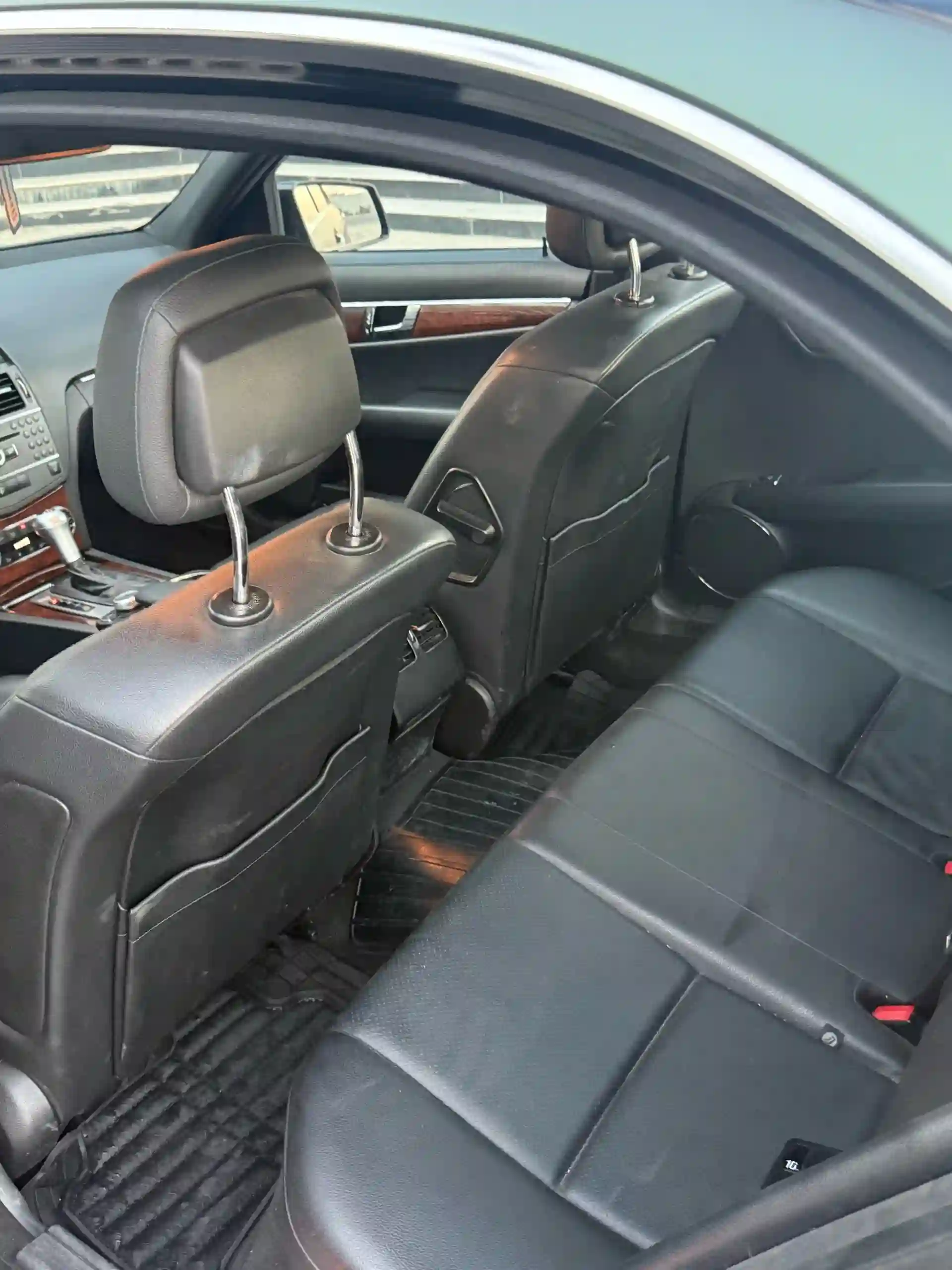 Mercedes-benz C class 2011