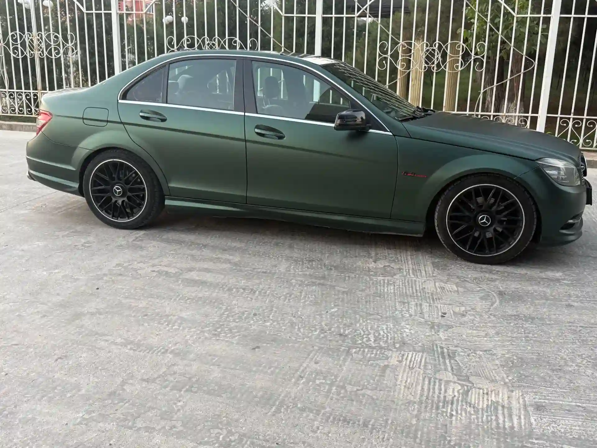 Mercedes-benz C class 2011