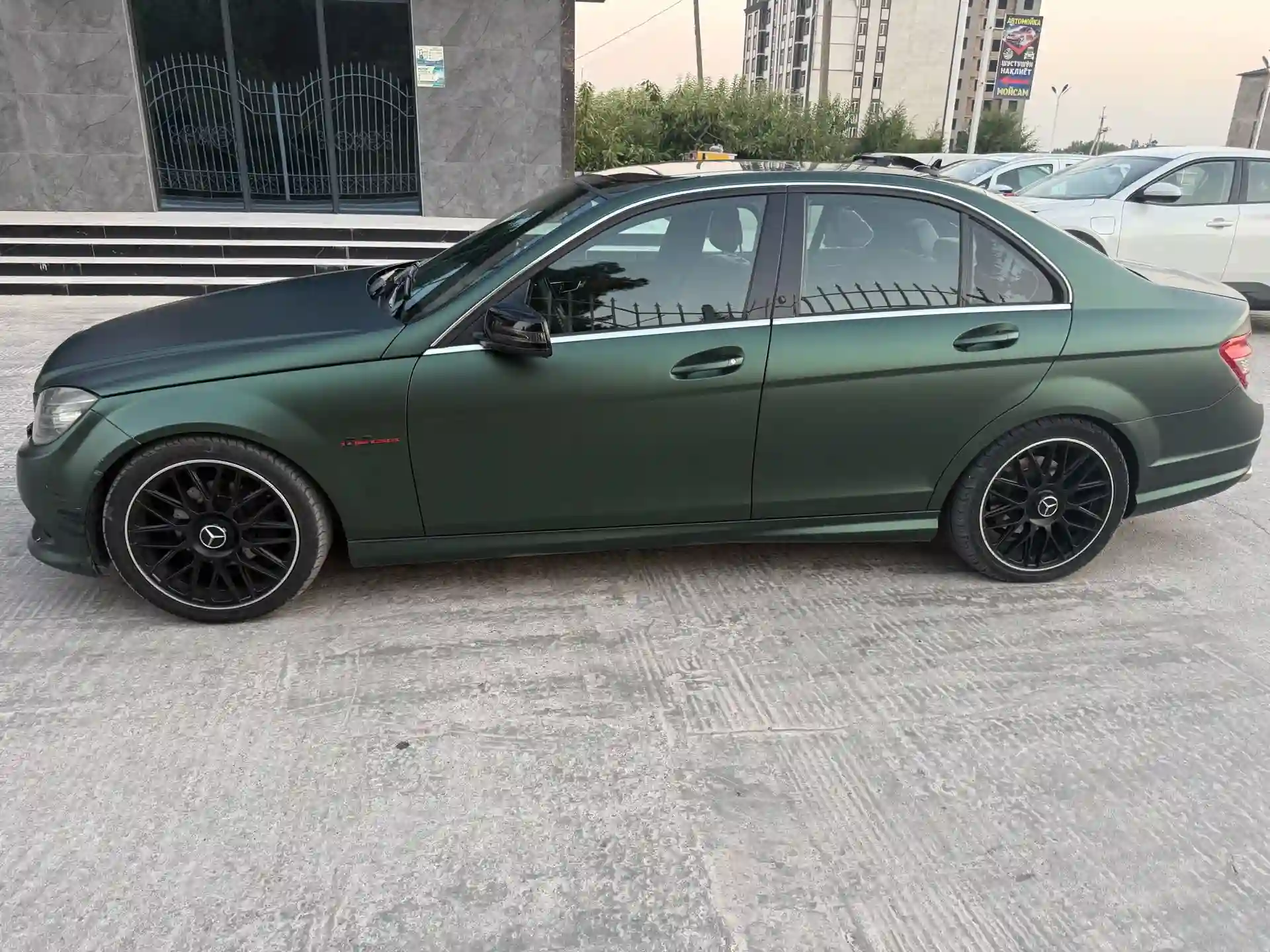 Mercedes-benz C class 2011