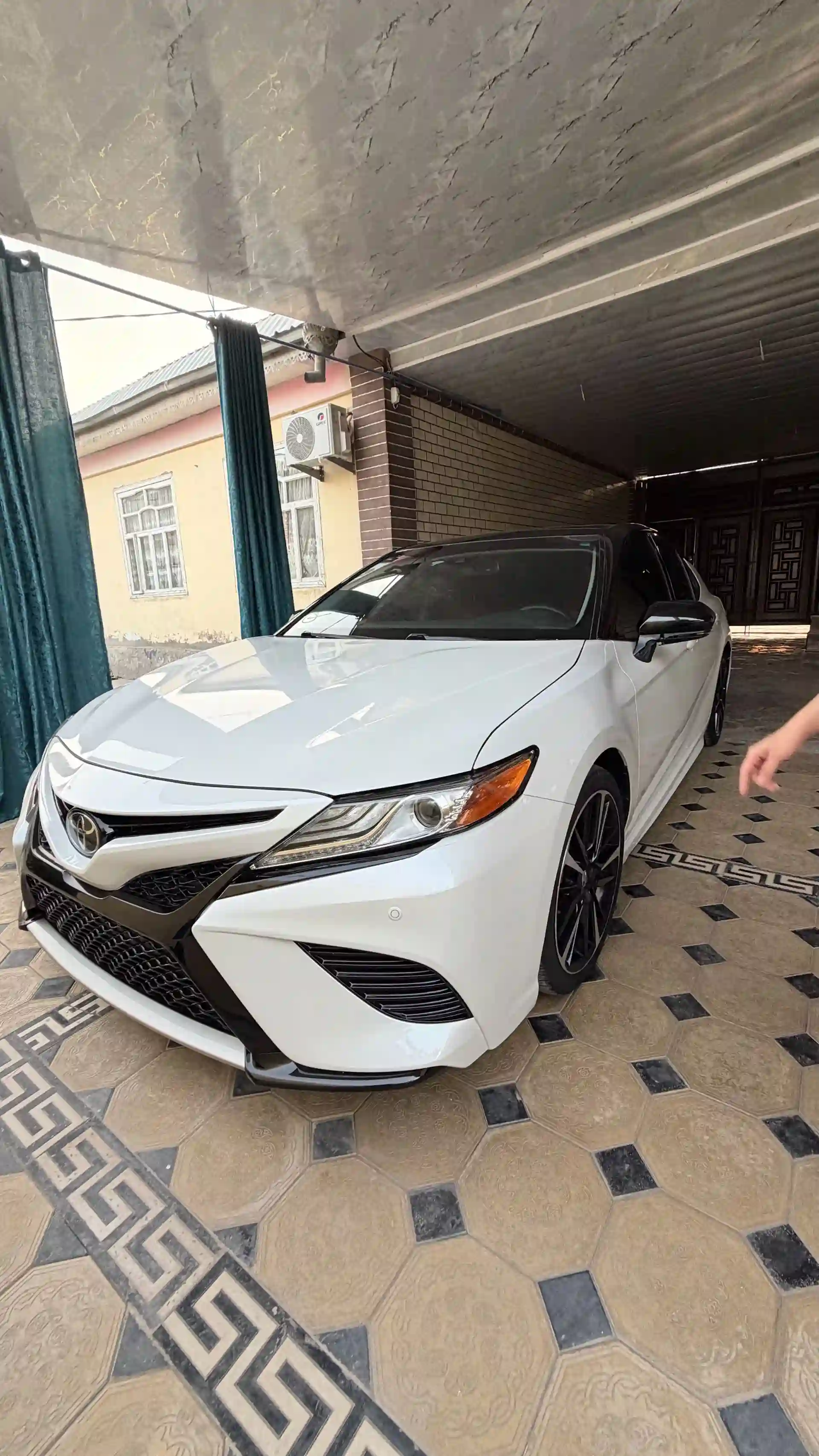 Toyota Camry 2019