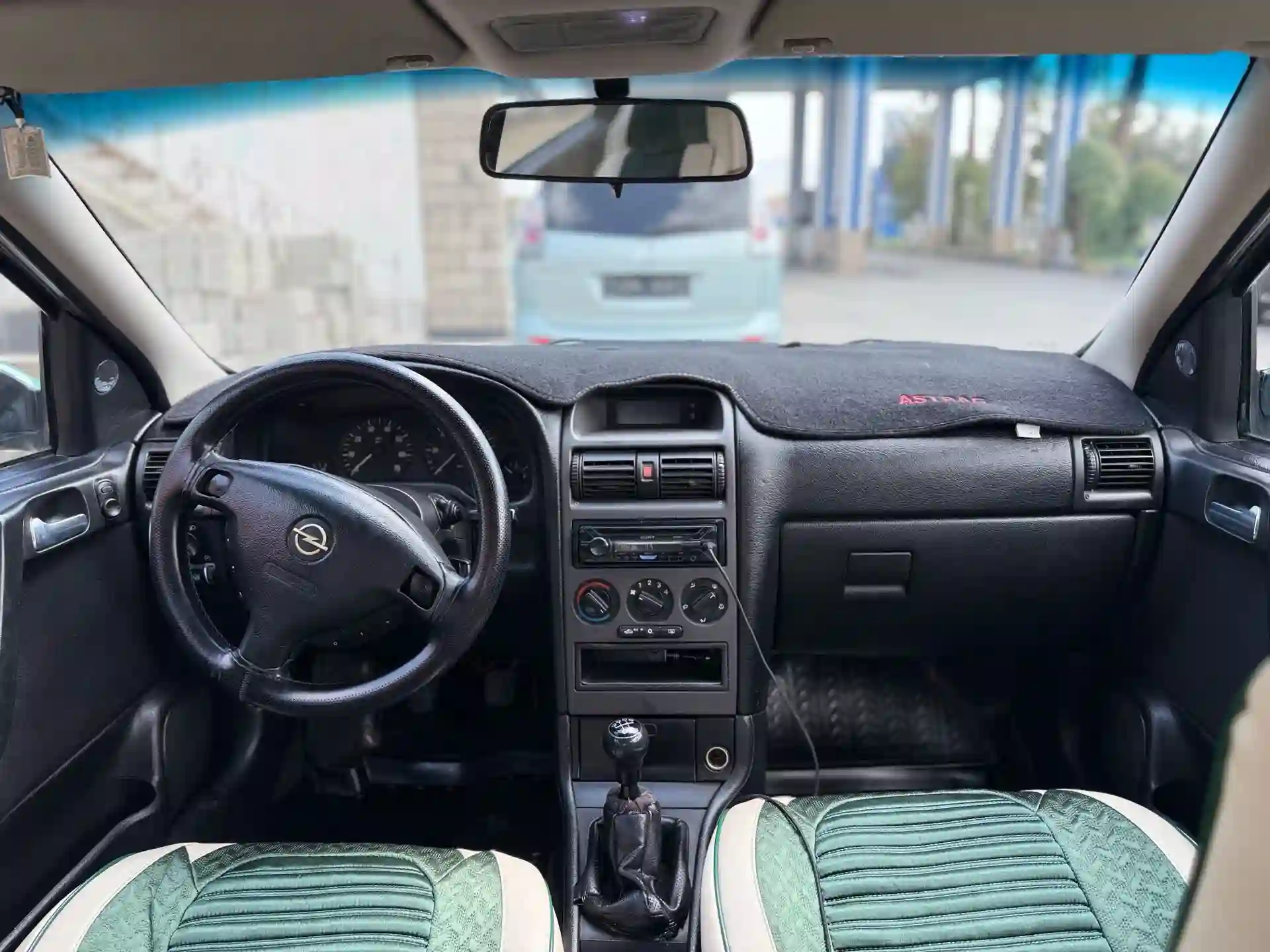 Opel Astra j 1999