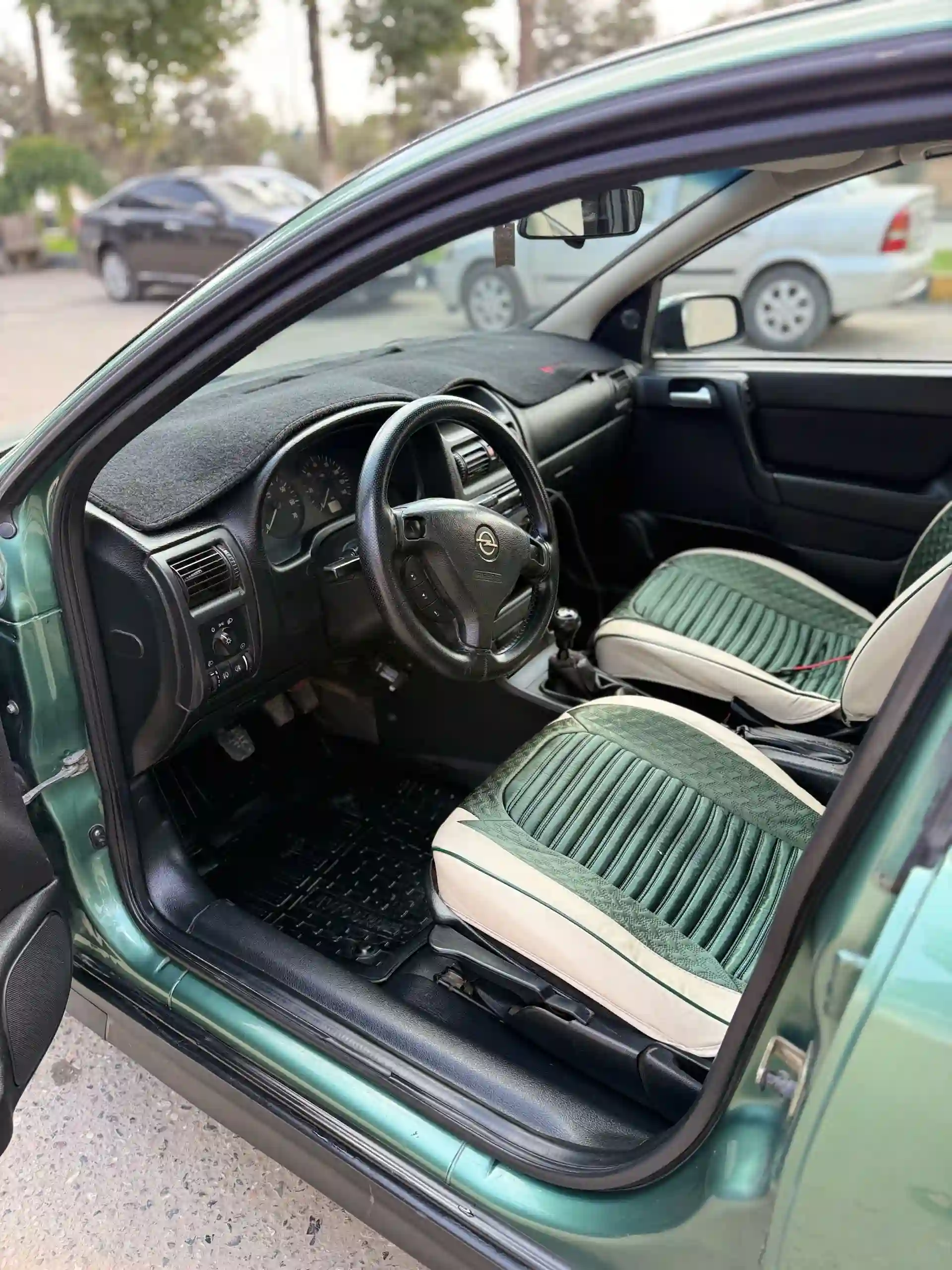 Opel Astra j 1999