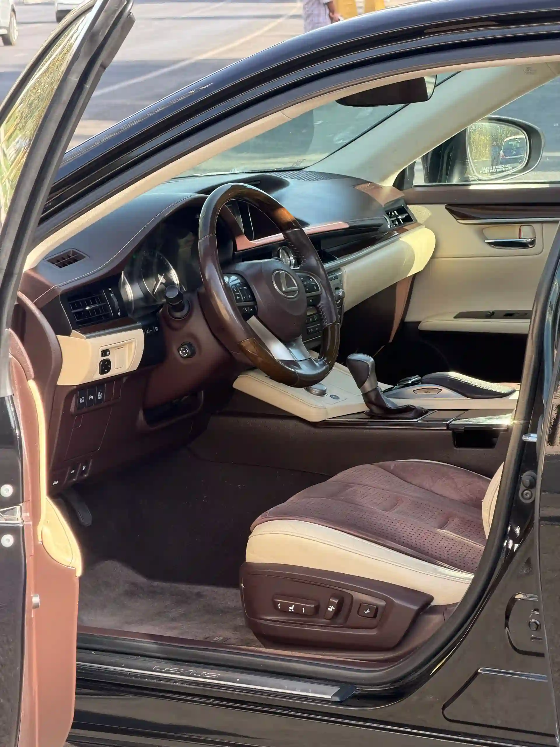 Lexus Es series 2016