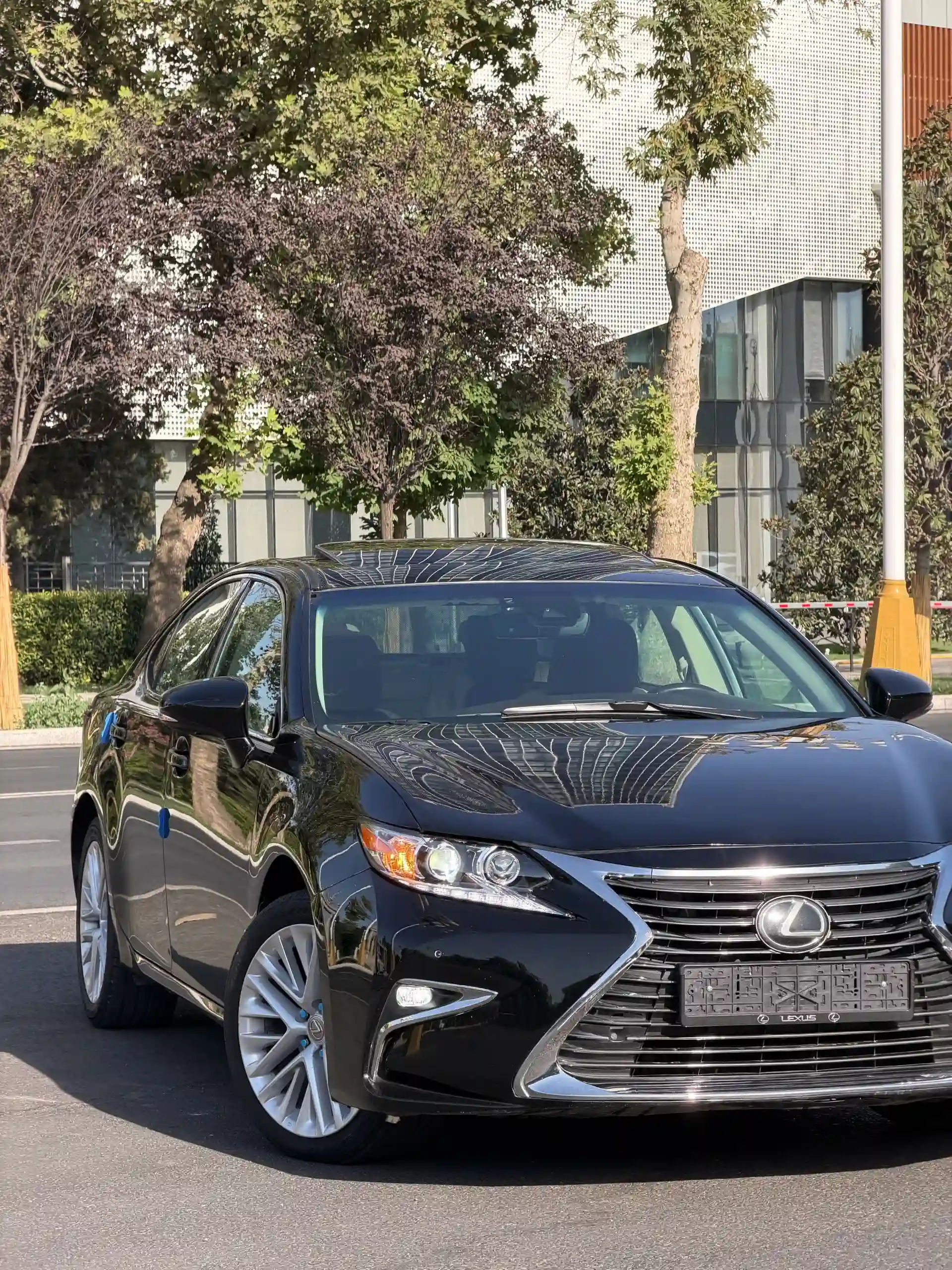 Lexus Es series 2016