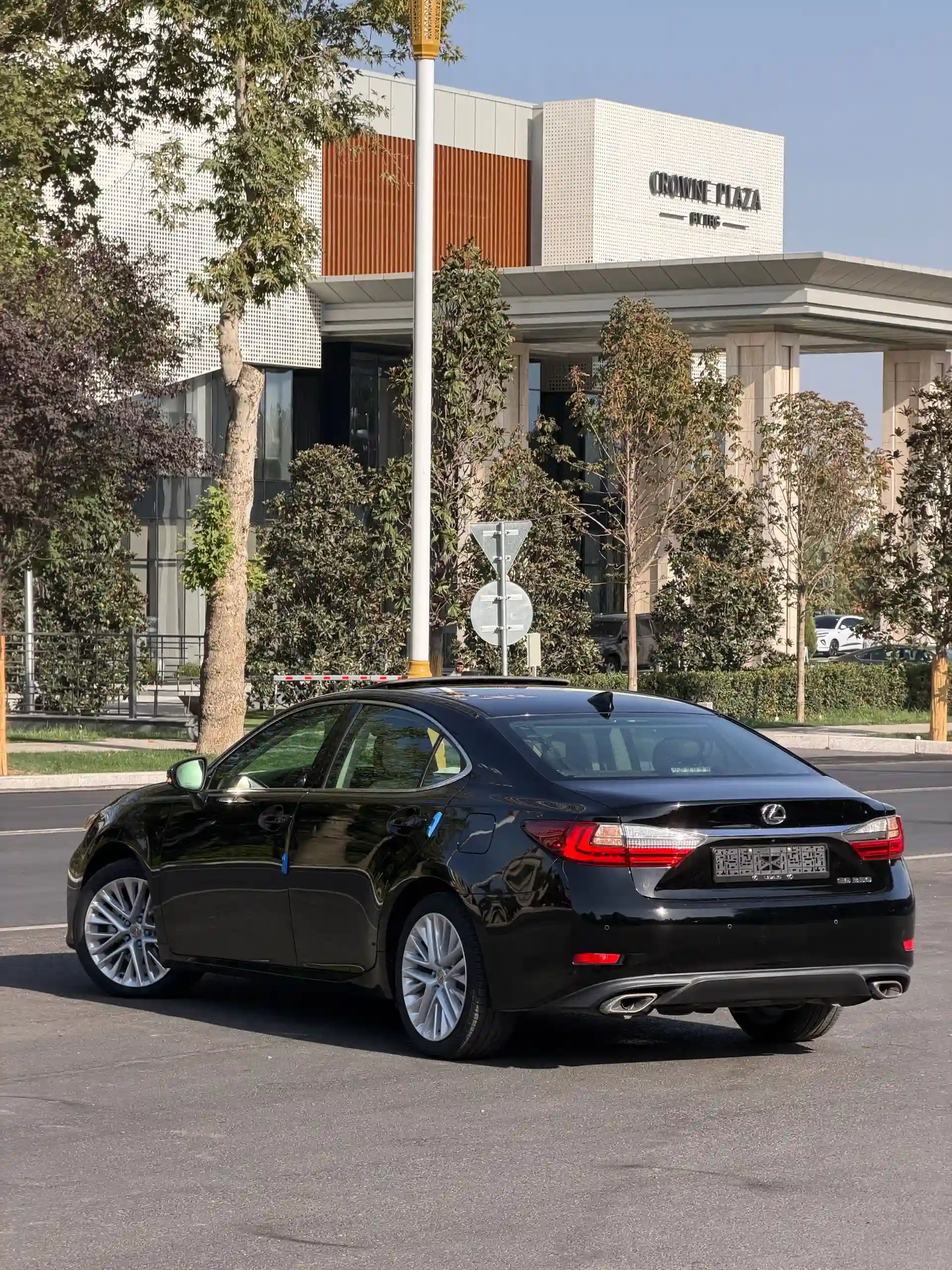 Lexus Es series 2016