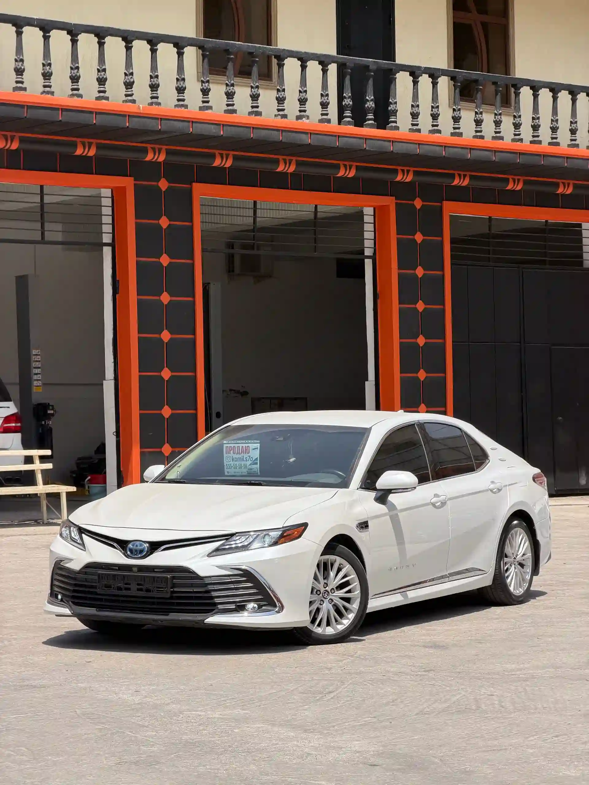 Toyota Camry 2019