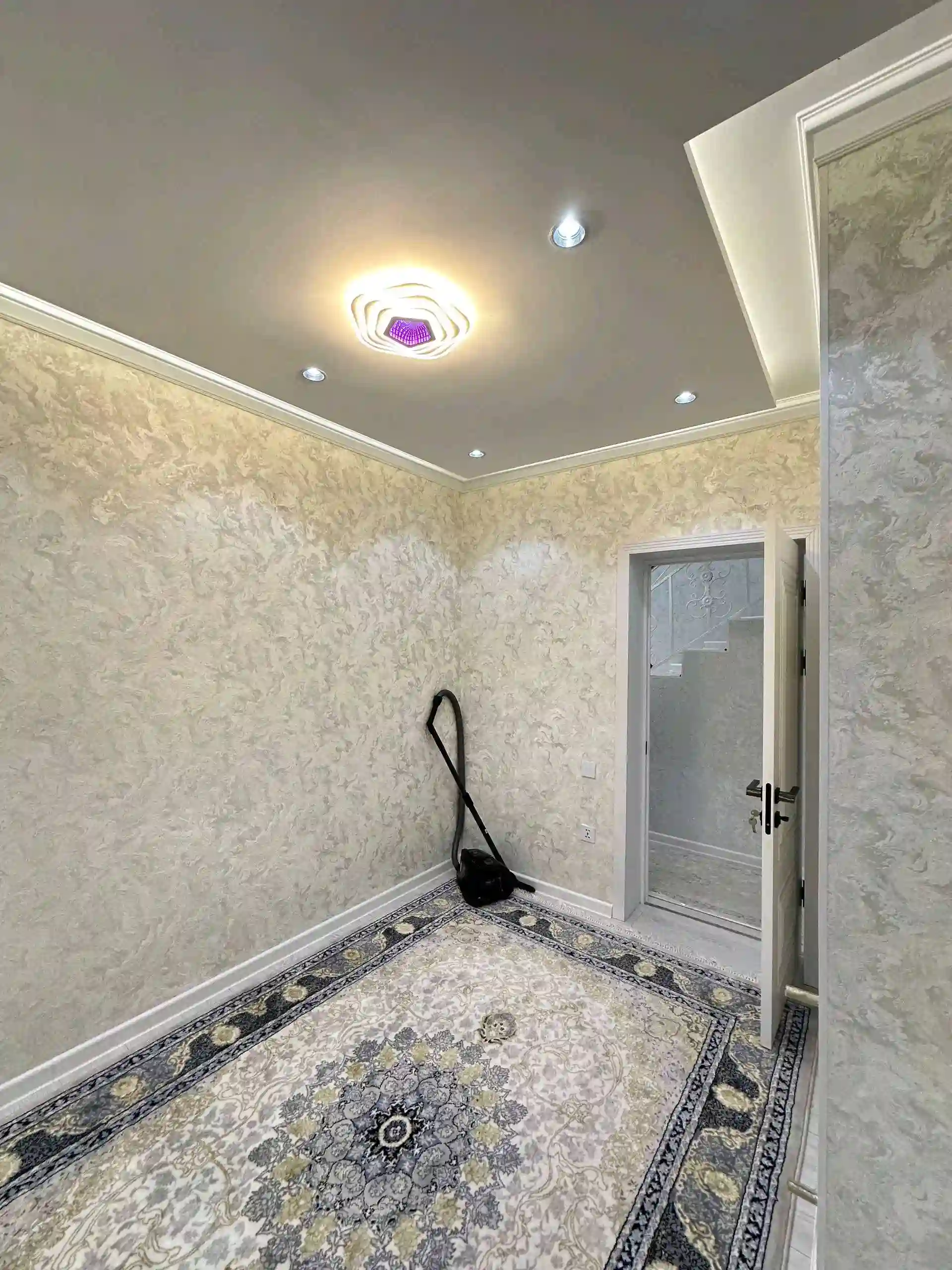 2 этажный, 5-комн. дом, 170 м², 2 соток, Сино
