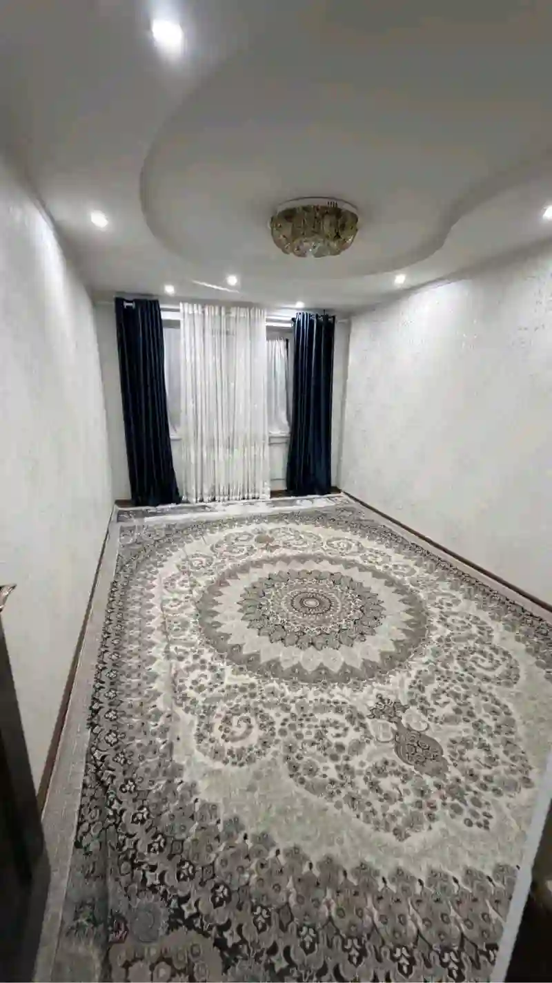 3-к квартира, 2 этаж, 63 м², 33 мкр