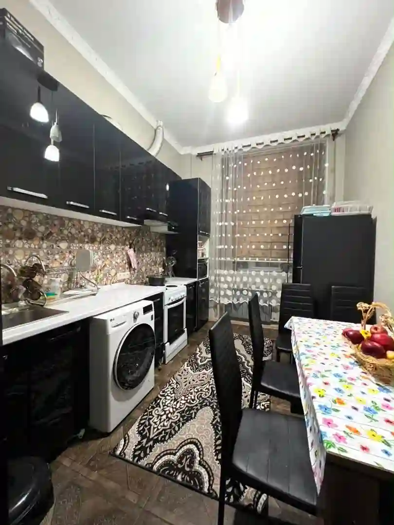 2-к квартира, 1 этаж, 60 м², Фирдавси