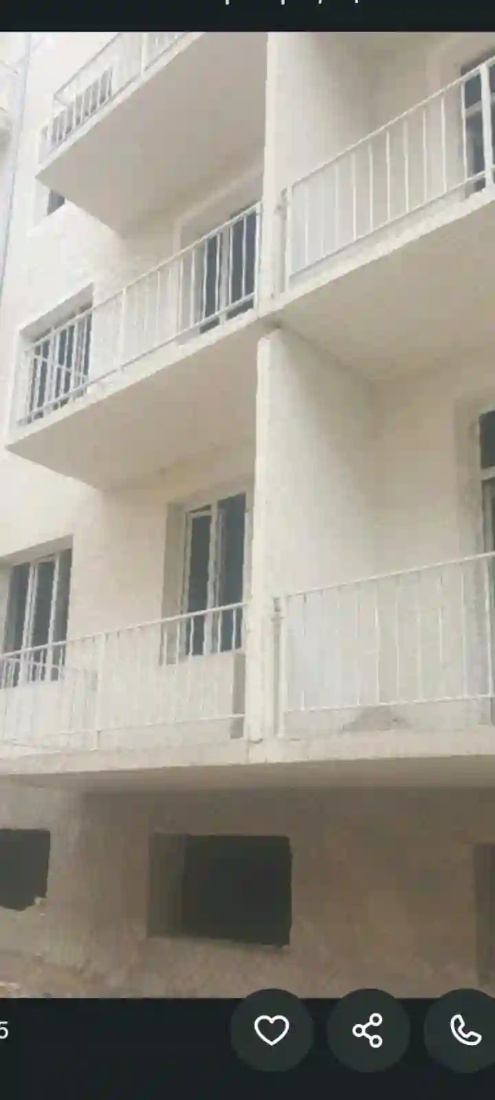 1-к квартира, Цокольный этаж, 38 м², 8 мкр мактаби болоекат