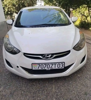 Hyundai Elantra 2012