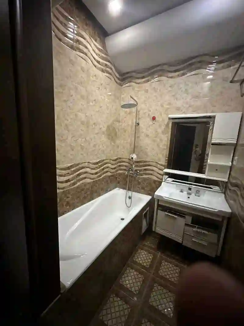 3-к квартира, 5 этаж, 130 м², И Сомони